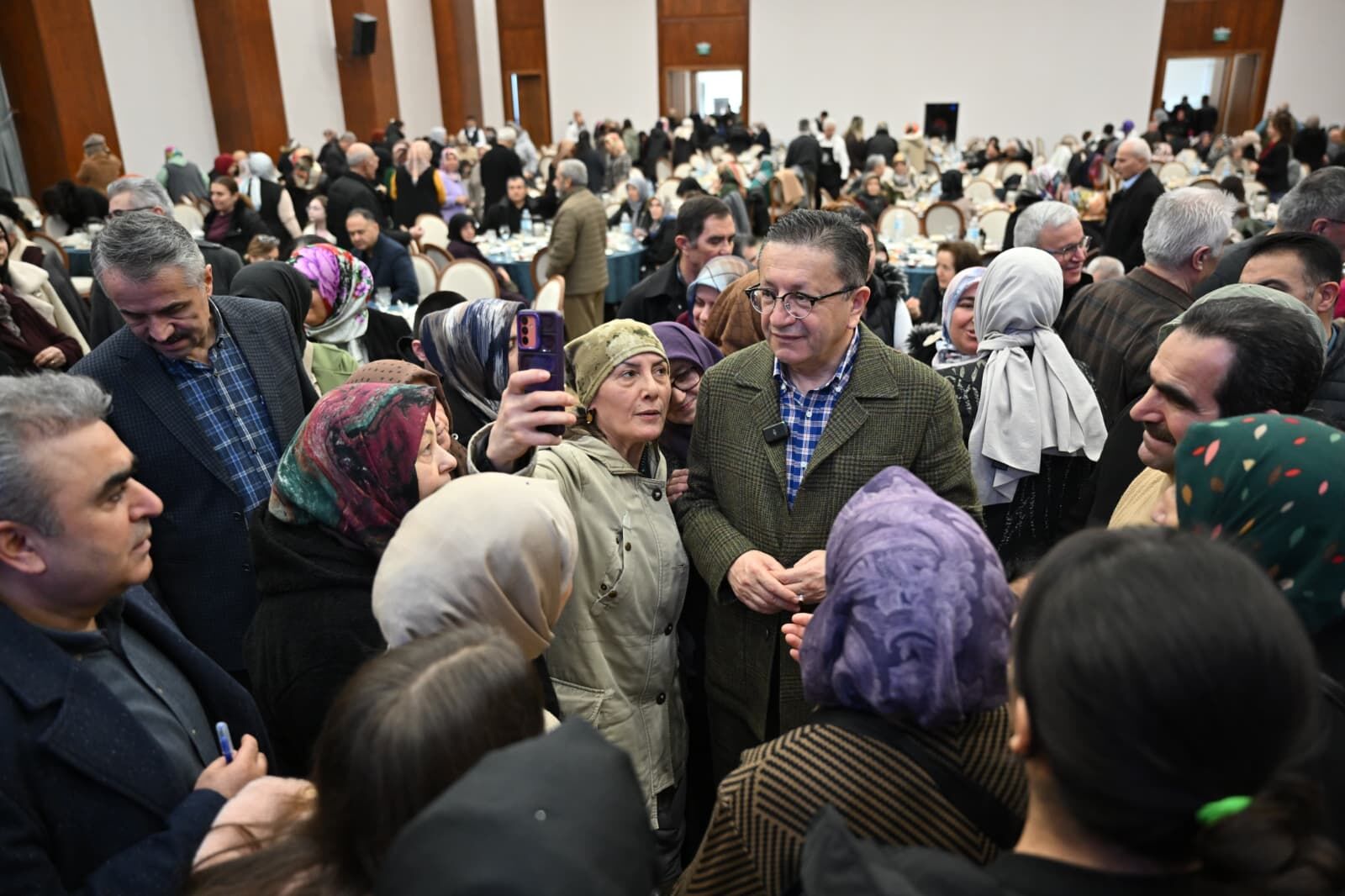 Ramazan Öncesi̇ Son Kahvalti Buluşmasi Yi̇ne Yüzleri̇ Güldürdü (1)