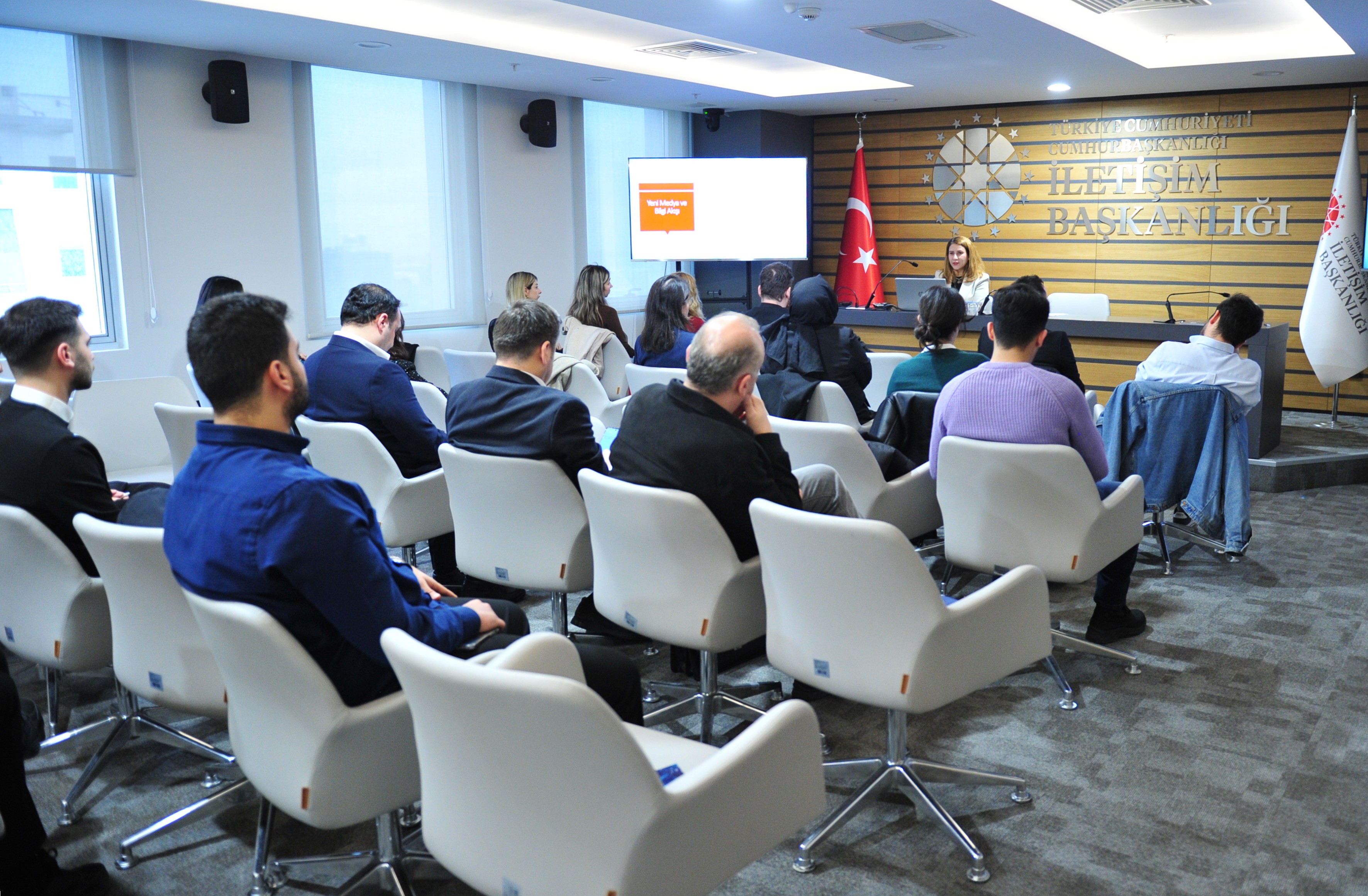 Yeni nesil habercilik için yapay zeka eğitimi düzenlendi - 2