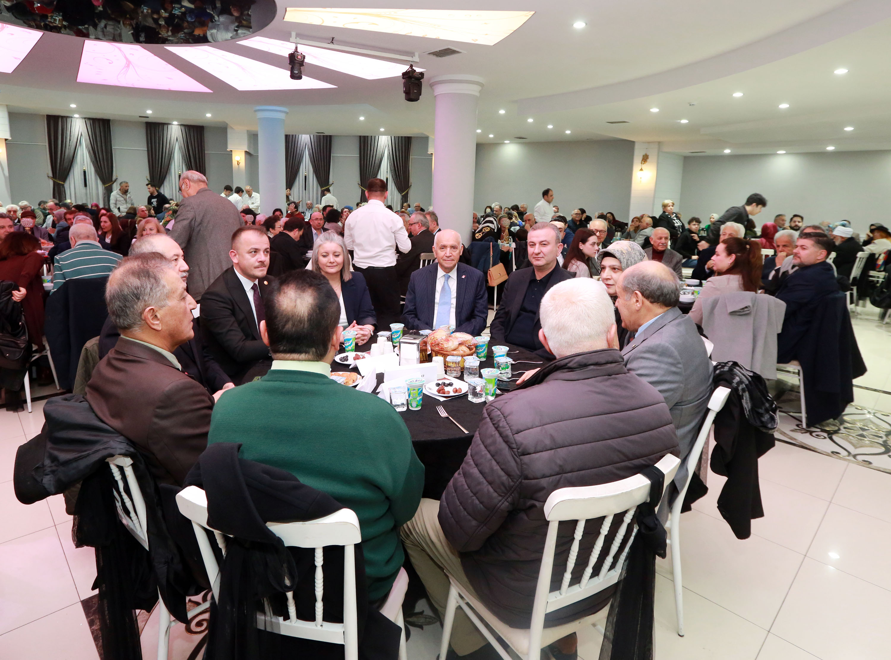 Yenimahalle’de Anadolu Birliği’nden Ramazan Iftarı (4)