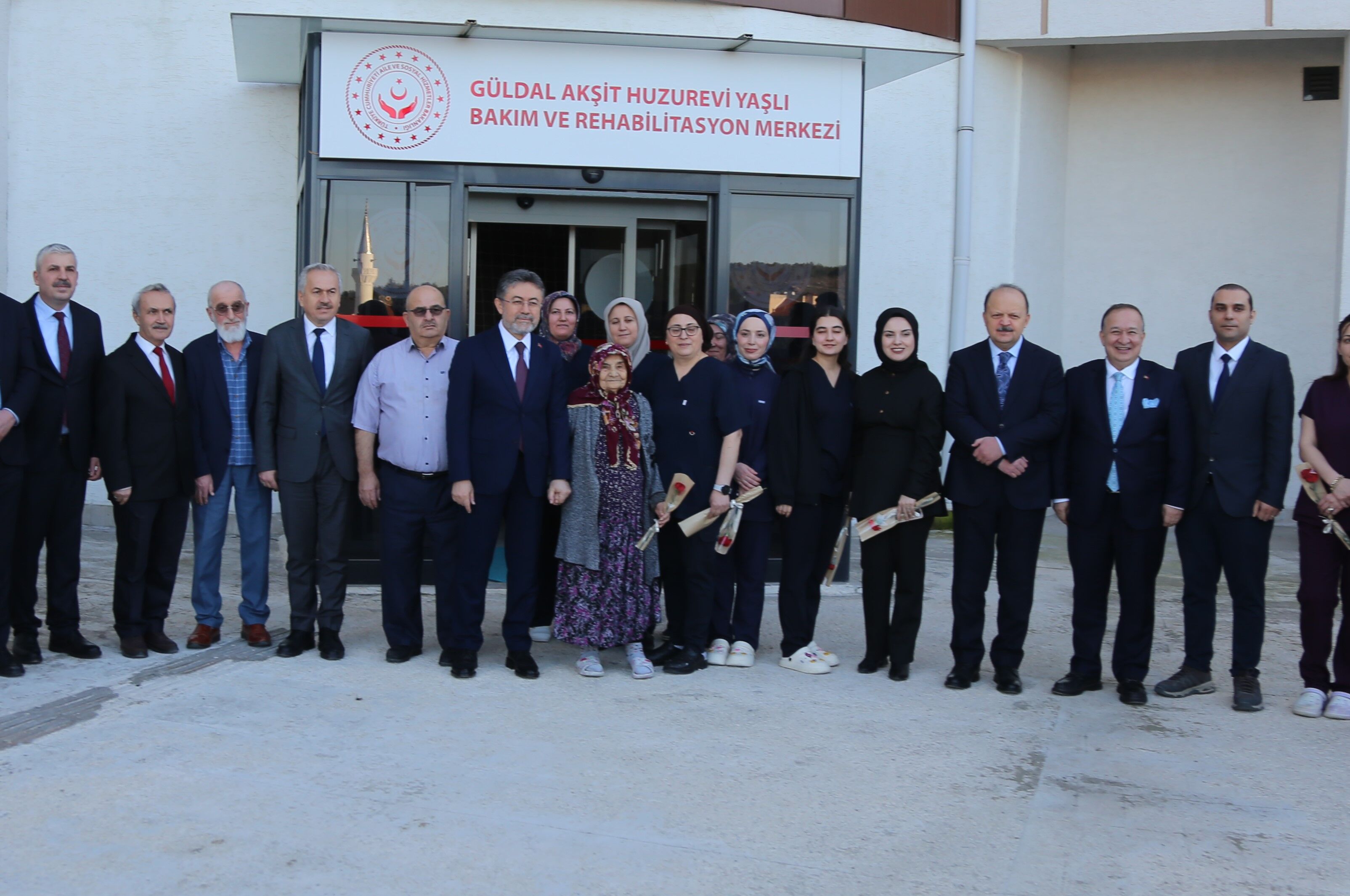 ibrahim Yumaklı, huzurevi ziyareti