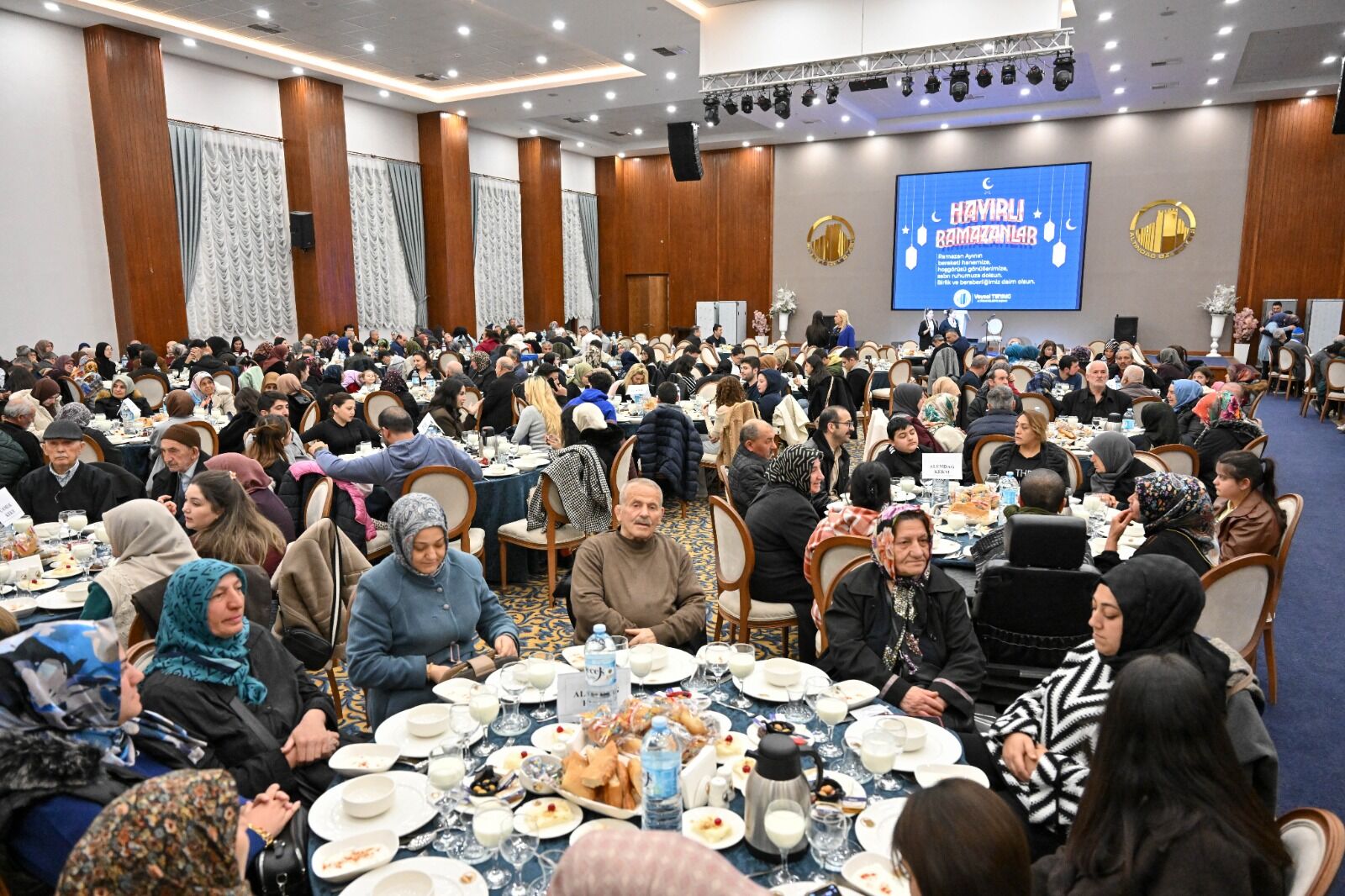 Altindağ’da 10 Bi̇n Ki̇şi̇ İftar Sofrasinda Buluştu (1)