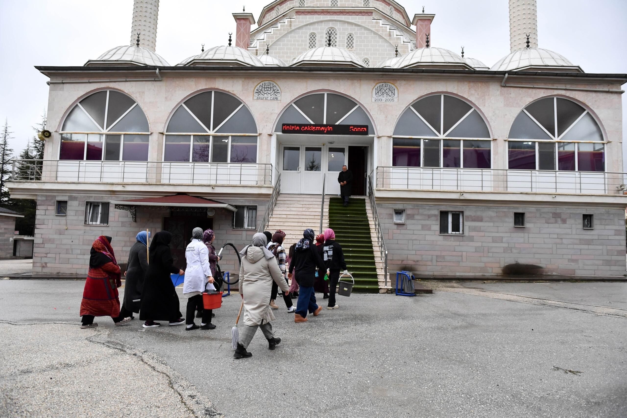 Altindağ’da Cami̇ler Bayram Namazina Hazir (1)