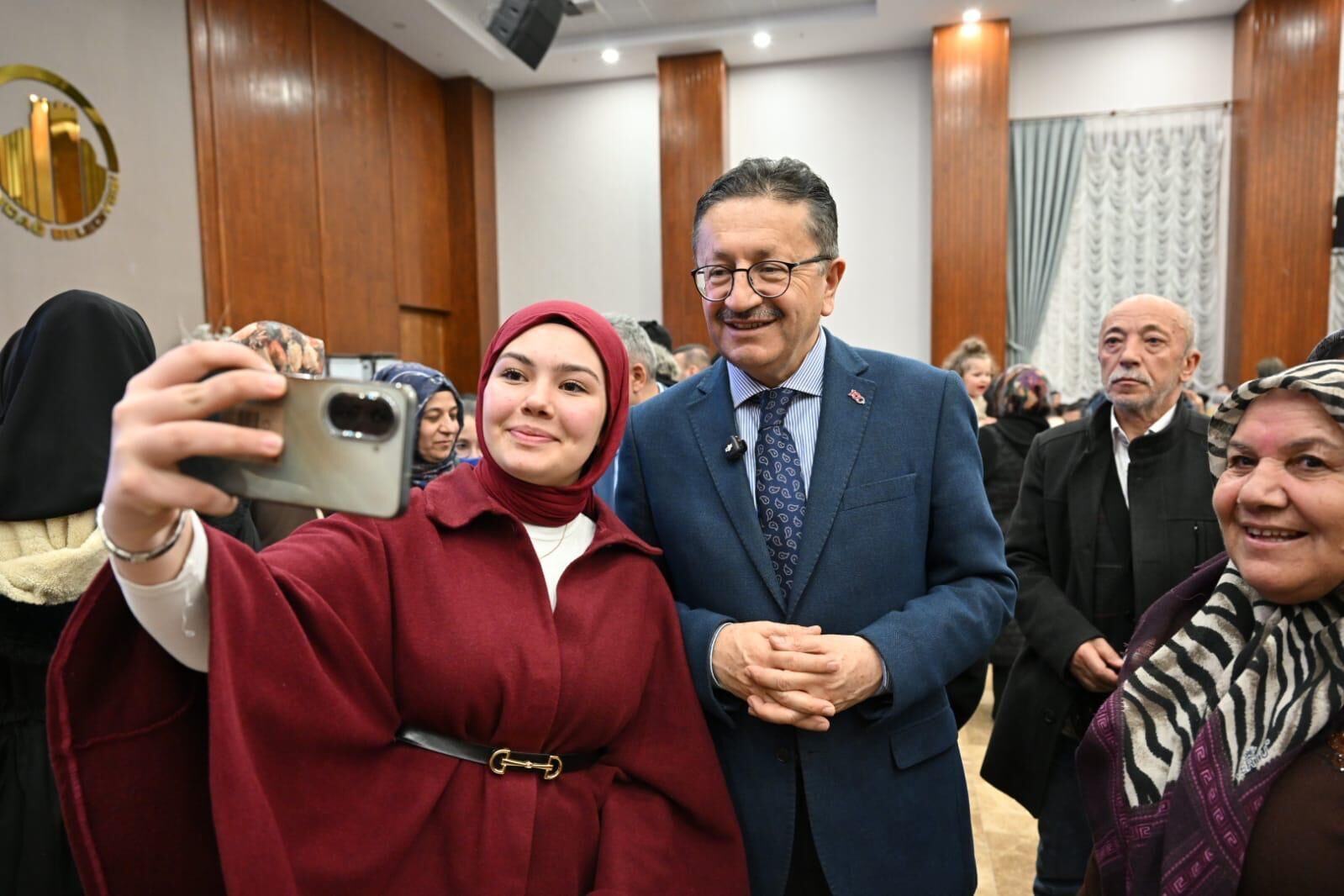 Altındağ’da Mahalle Sakinleri Iftar Sofrasında Buluştu (2)