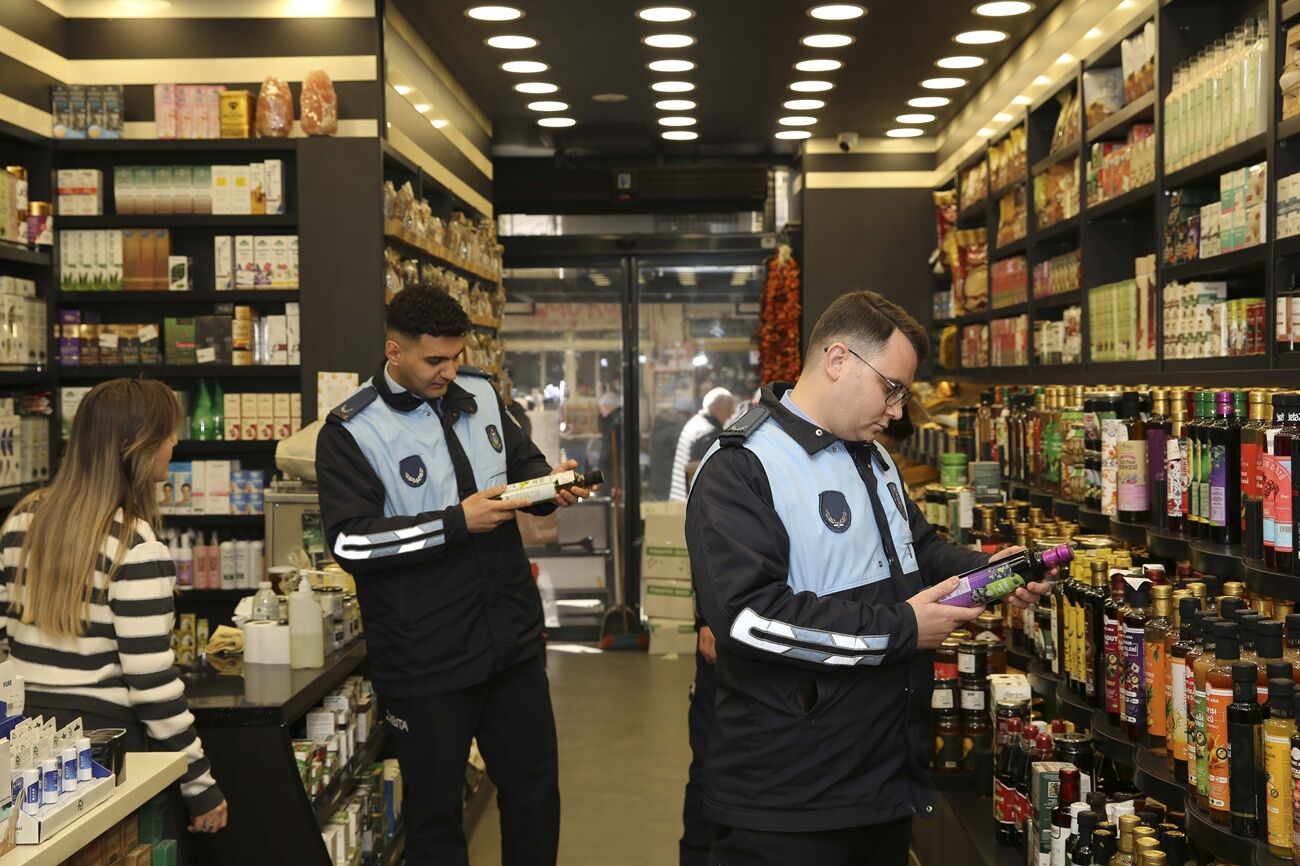 Ankara’da Ulus Hali Ve Çevresinde Gıda Denetimi (4)