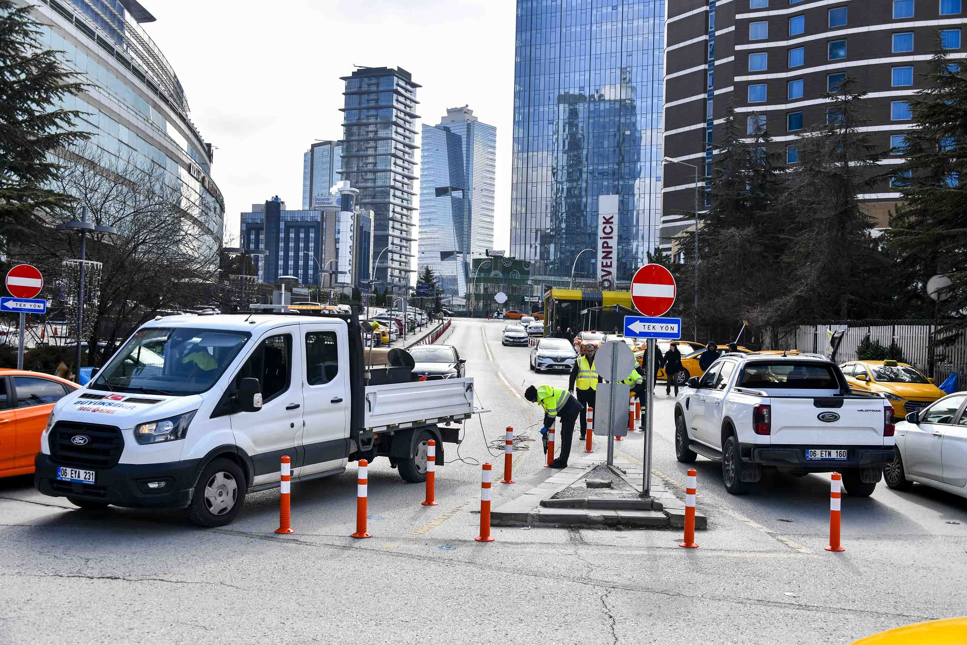 Armada Avm Çevresinde Tek Yön Uygulaması Başladı (4)
