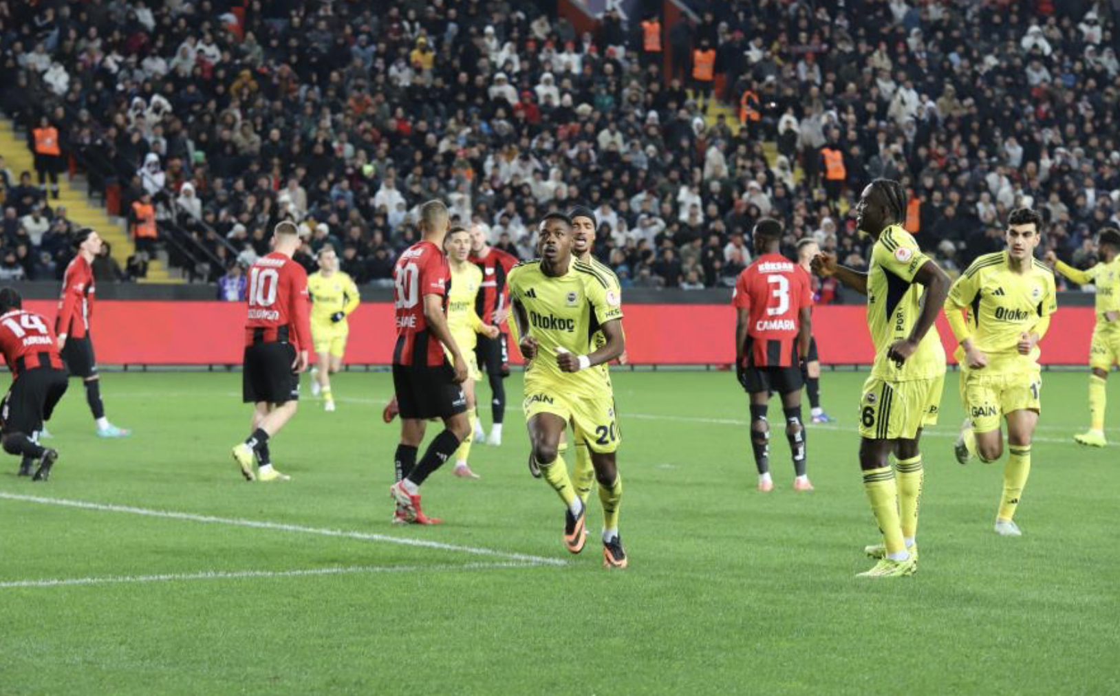 Fenerbahçe, Gaziantep'te 4 golle çeyrek finale yükseldi - 3