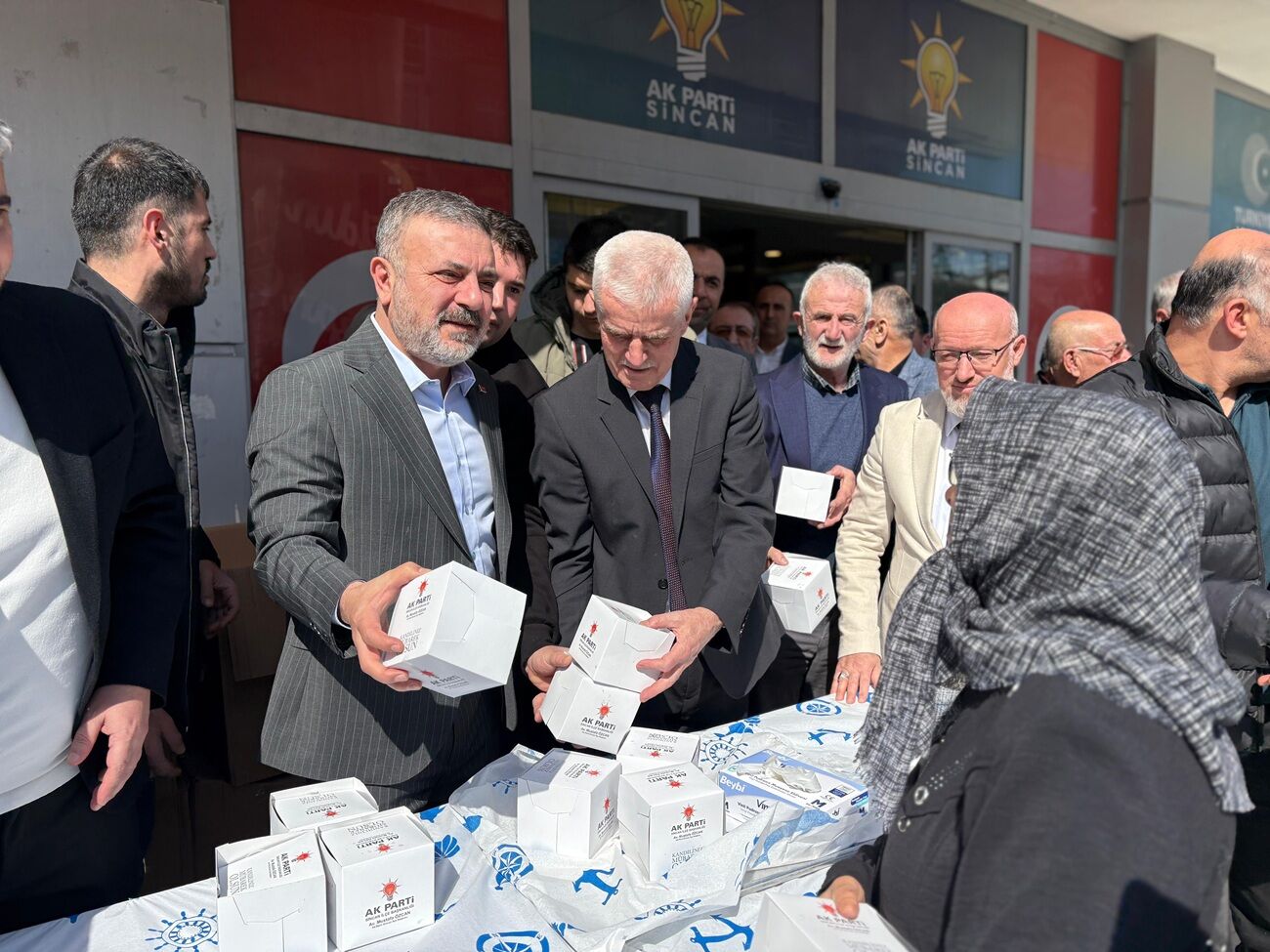 Kadir Gecesi Dualarla Idrak Edildi (4)