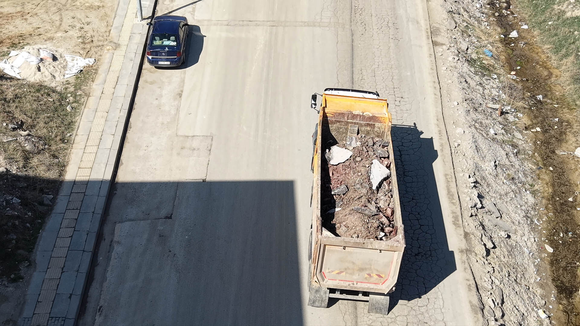 Keçiören’de Hafriyat Kamyonlarına Dronlu Denetim (1)