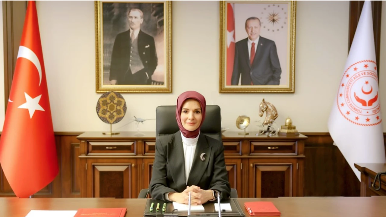 Mahinur Özdemir Göktaş (1)