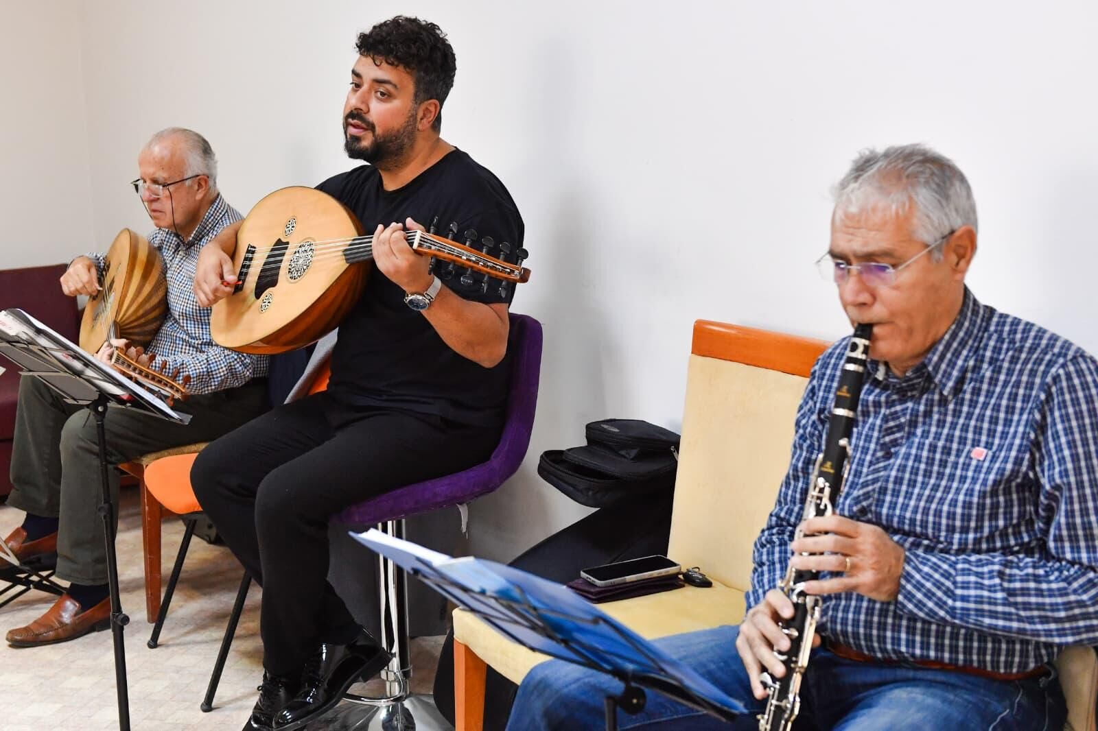 Önce Di̇yali̇z, Sonra Koro (2)