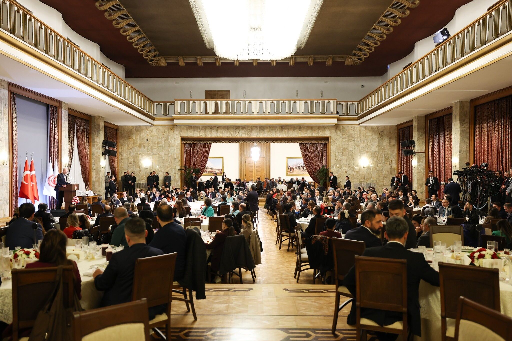 Resized A W660918 15