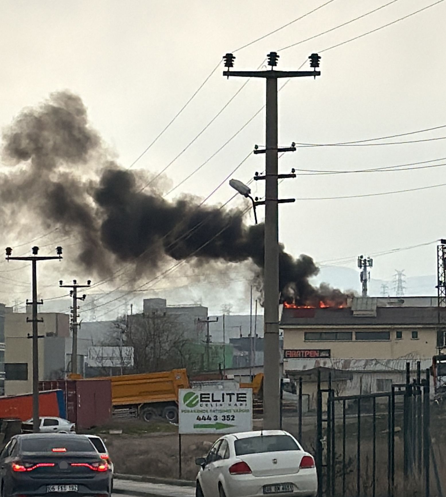 Sincan’da Imalat Atölyesinde Yangın Çıktı