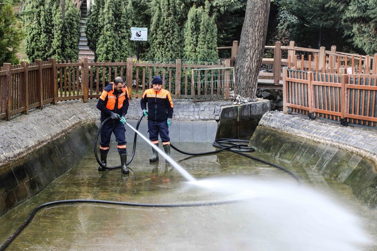 Temizlik İşleri Kuğulupark (7)