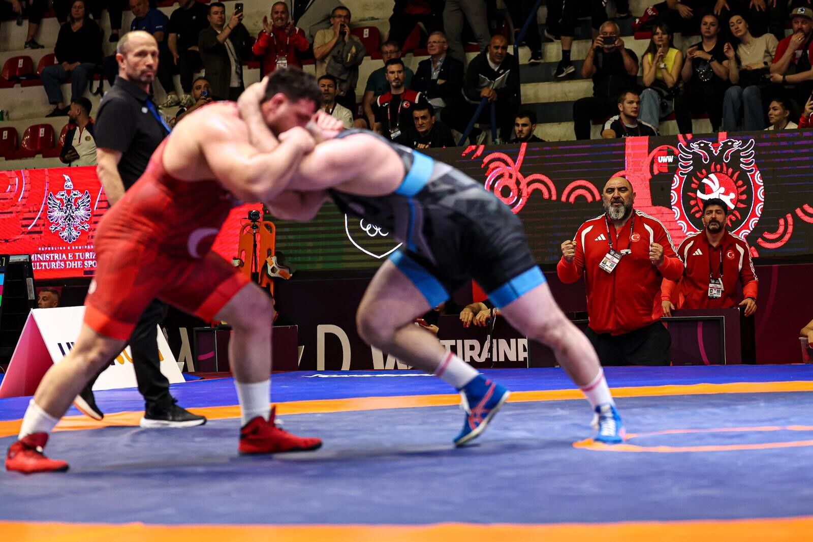 Avrupa Güreş Şampiyonası’nda üç milli güreşçi yarı finalde - 2