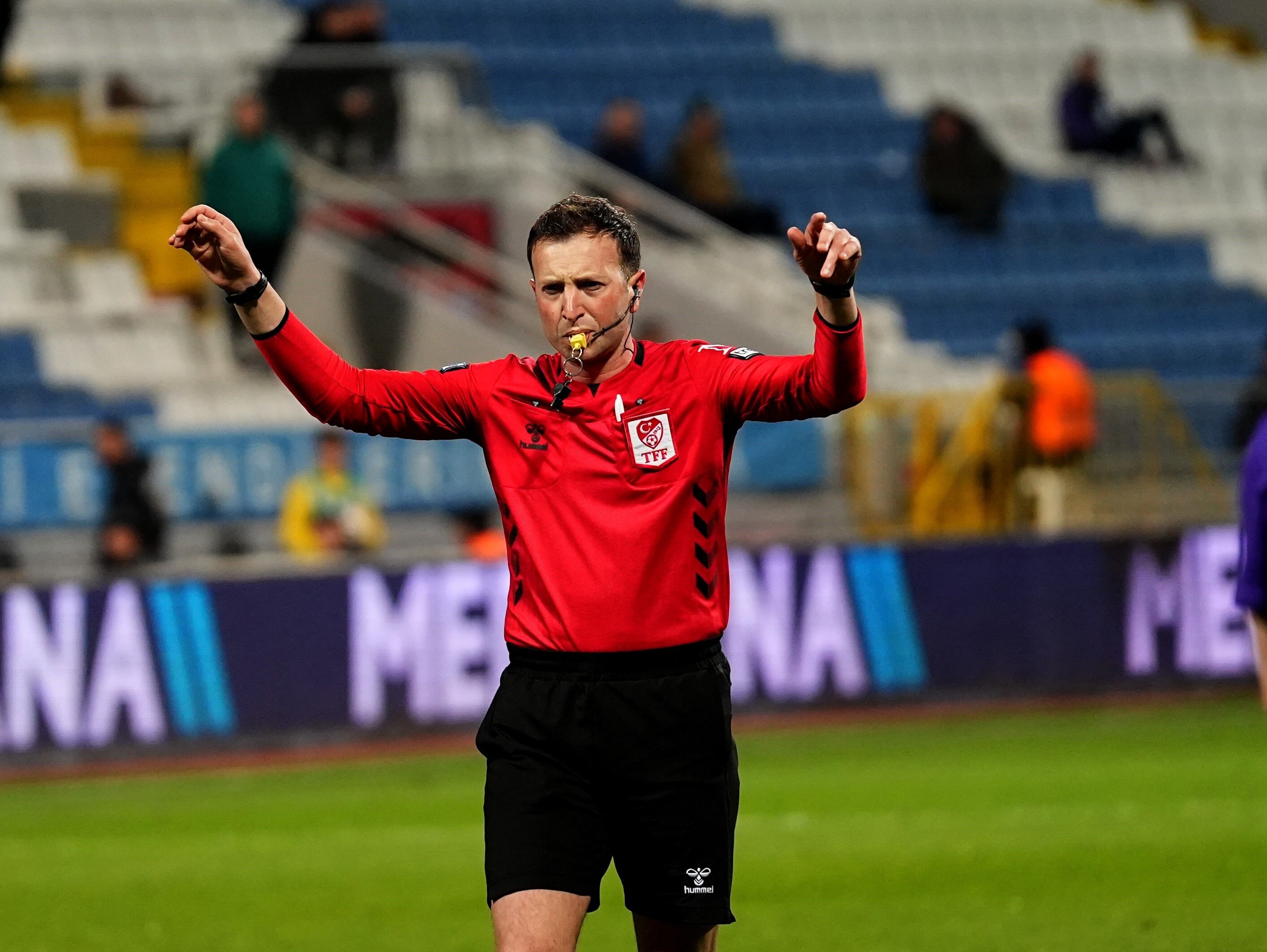 Galatasaray-Fenerbahçe derbisini Yasin Kol yönetecek