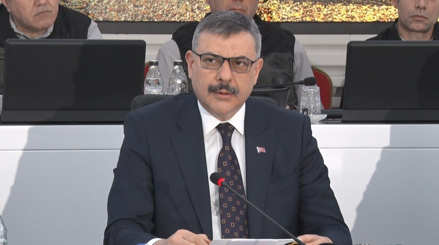 Orman yangınlarıyla mücadelede yeni dönem Bakan Çiftçi