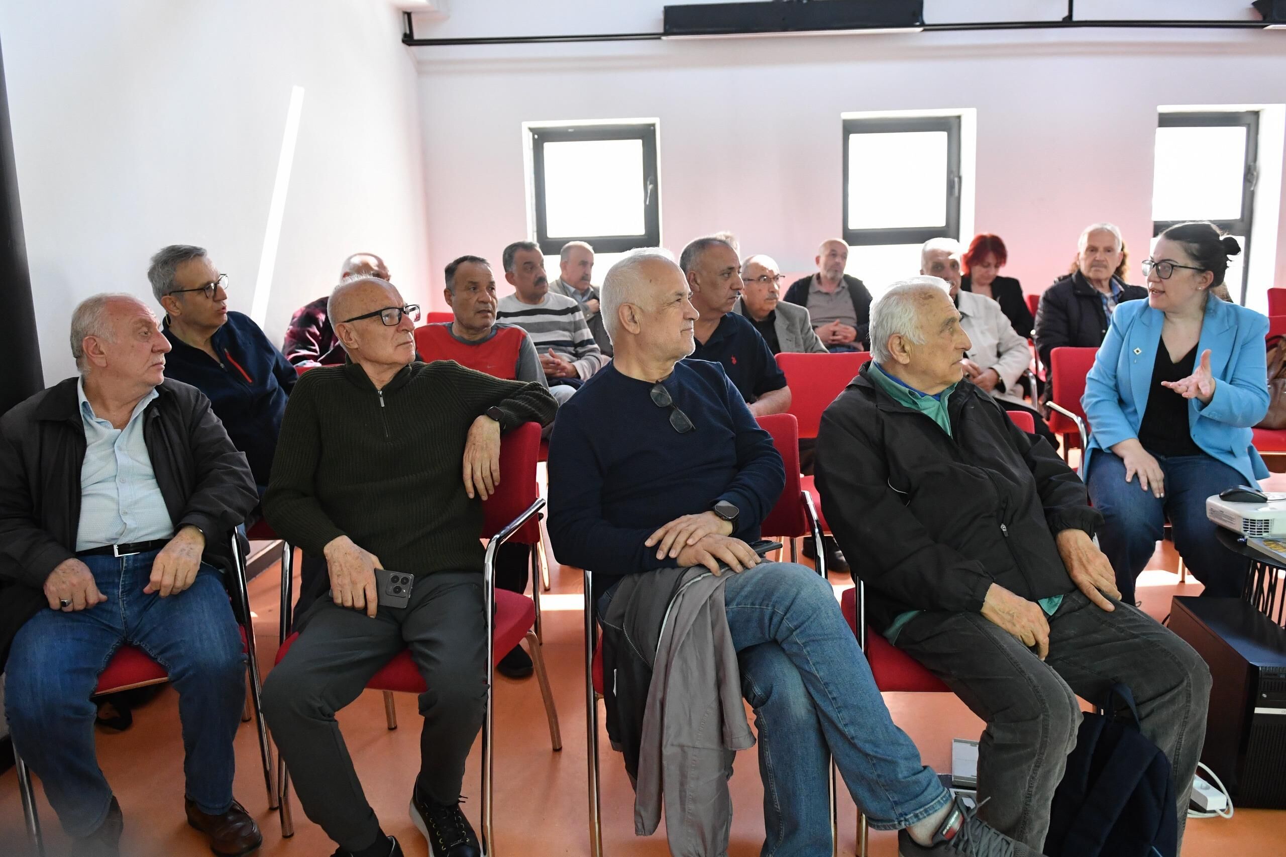 Altindağli Beyleri̇ Bi̇li̇nçlendi̇ren Semi̇ner (5)