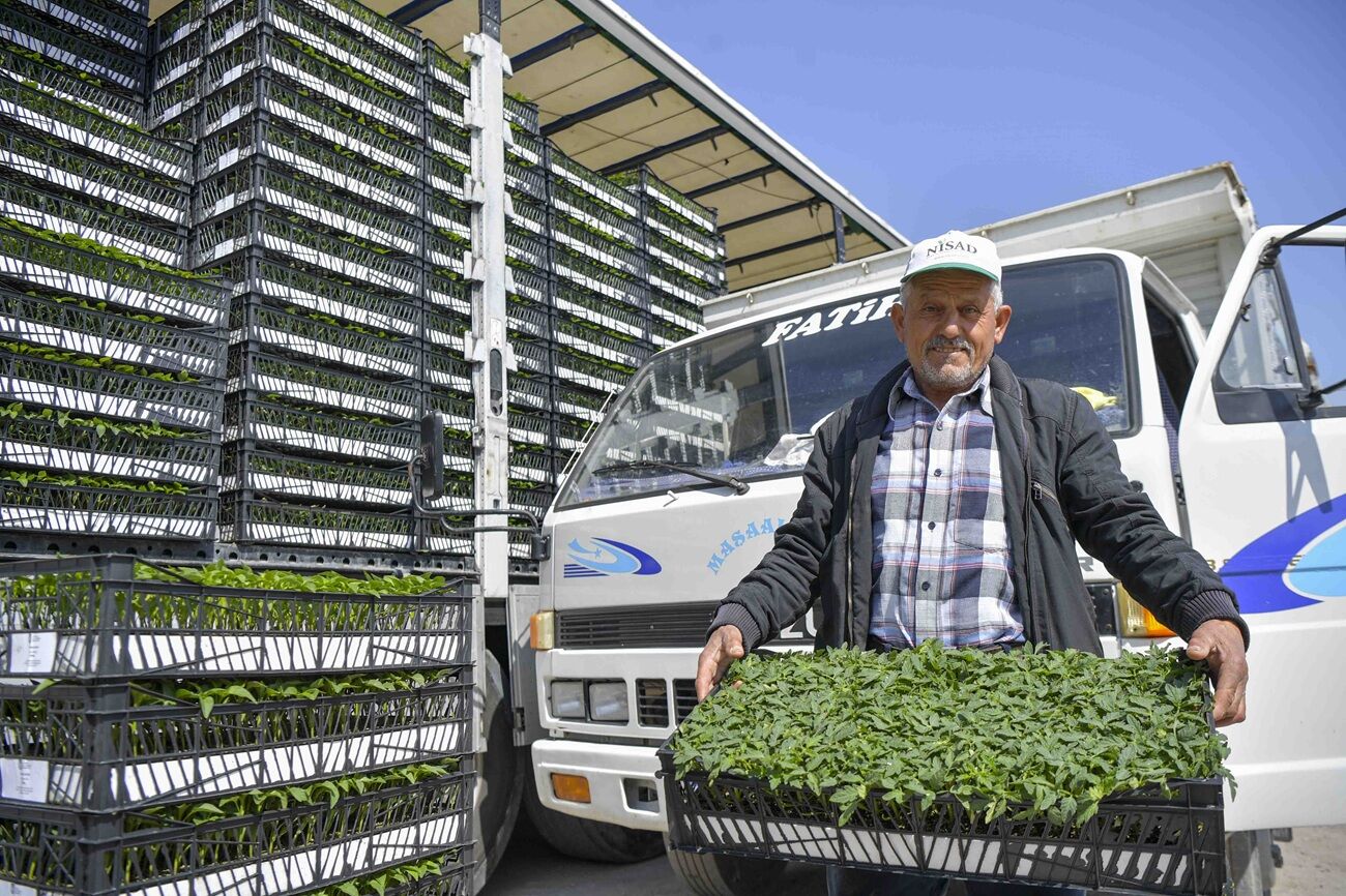 Ankara’da 8 Ilçede Çiftçilere Fide Desteği (2)