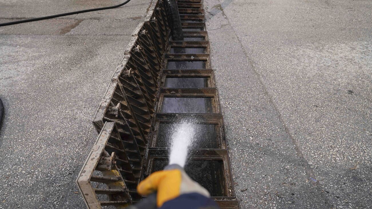 Ankara’da Yağmur Suyu Altyapısında Temizlik Sürüyor (4)