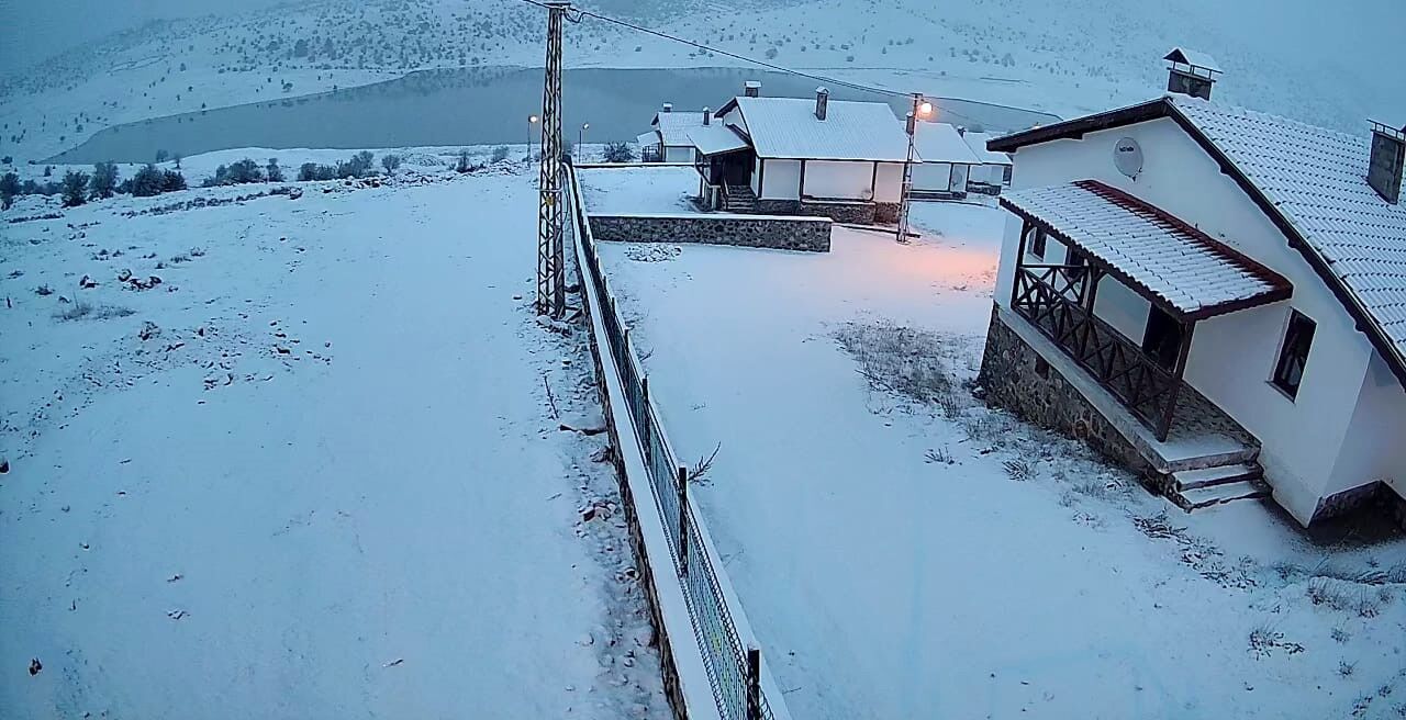 Ankara’nın Yüksek Kesimlerine Kar Yağdı (1)