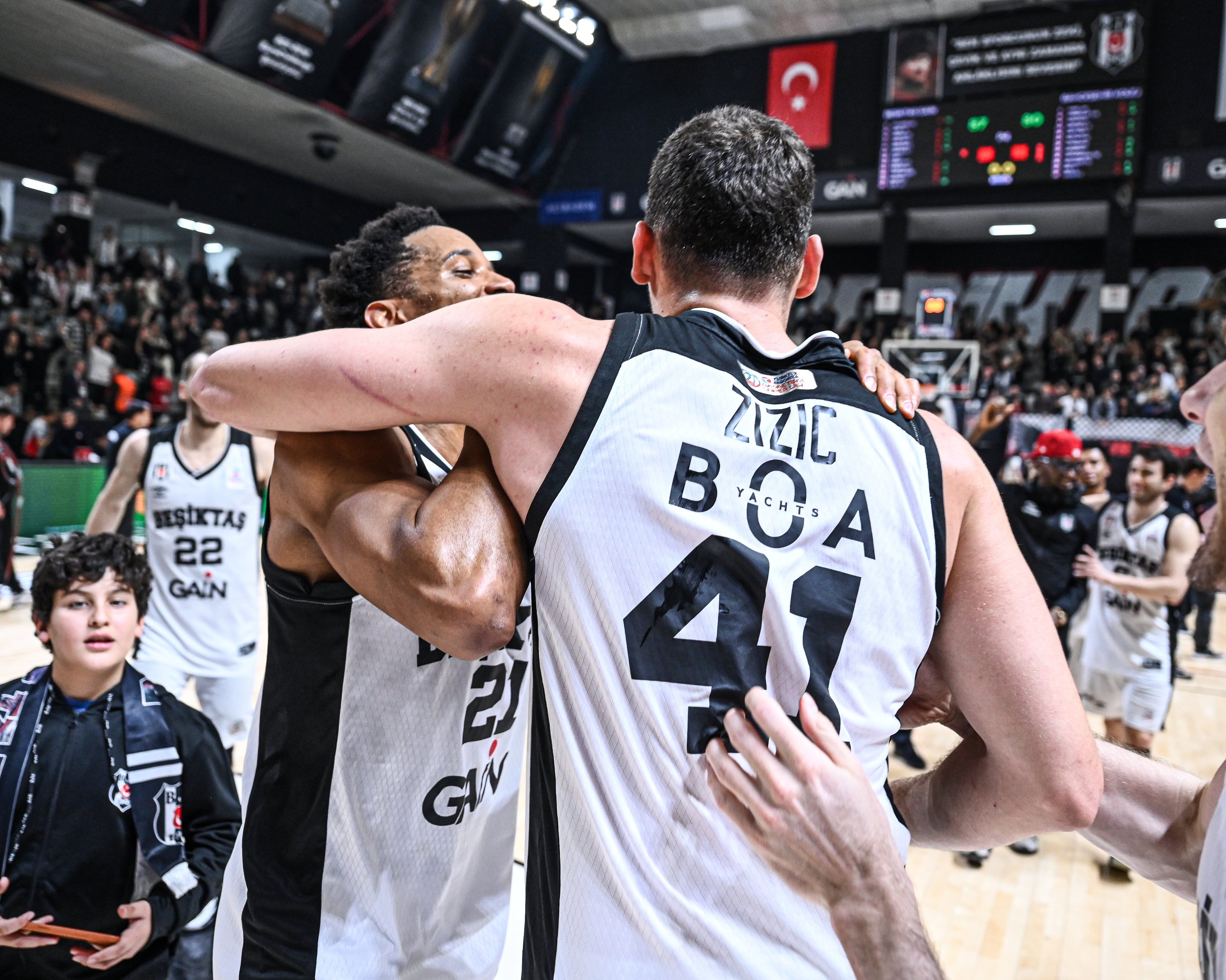 Beşiktaş Gai̇n (4)