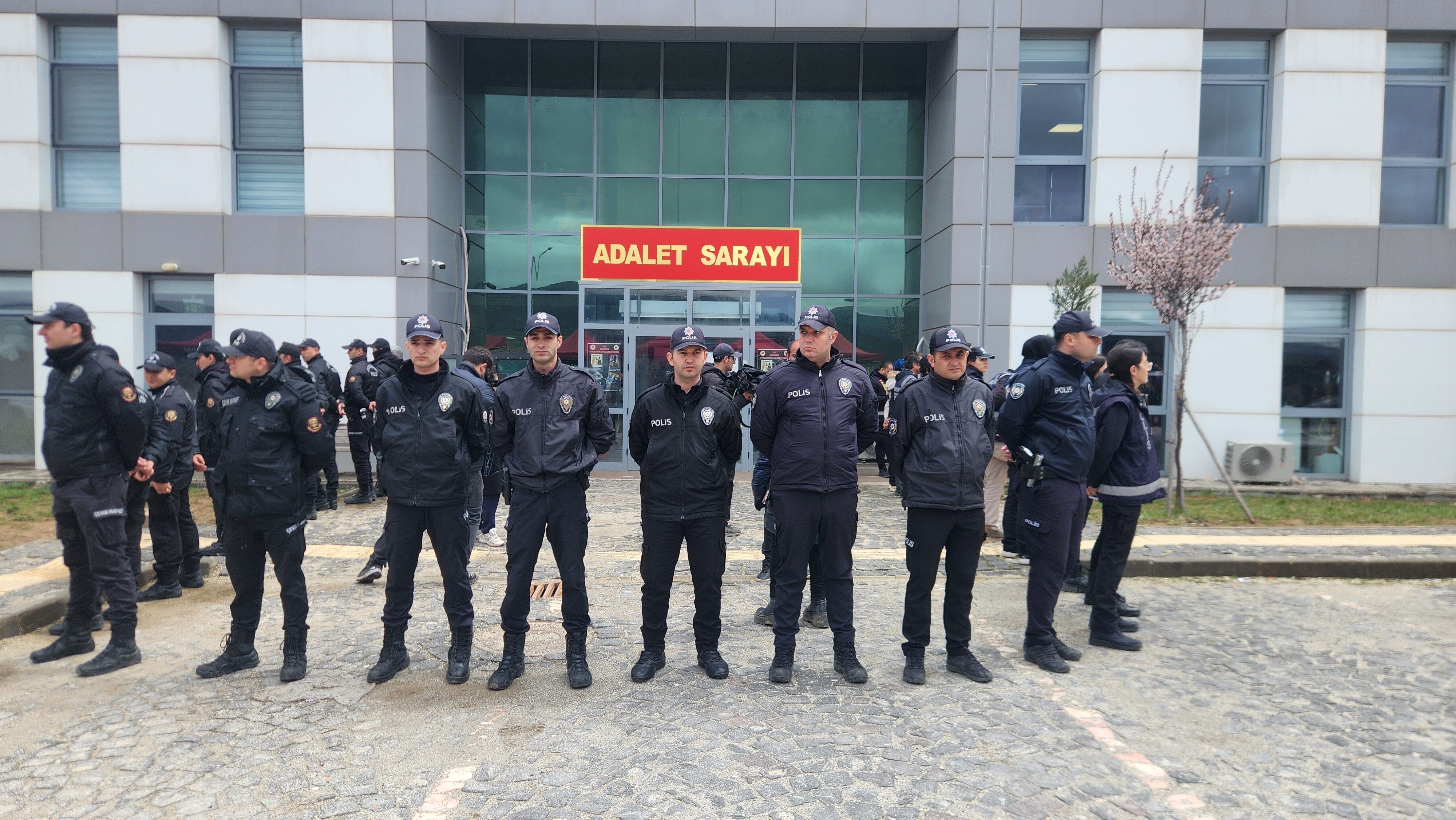 Gülistan Doku Başhekim