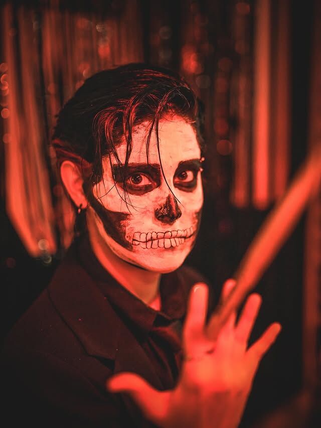 Hilal Koç Kimdir (6)