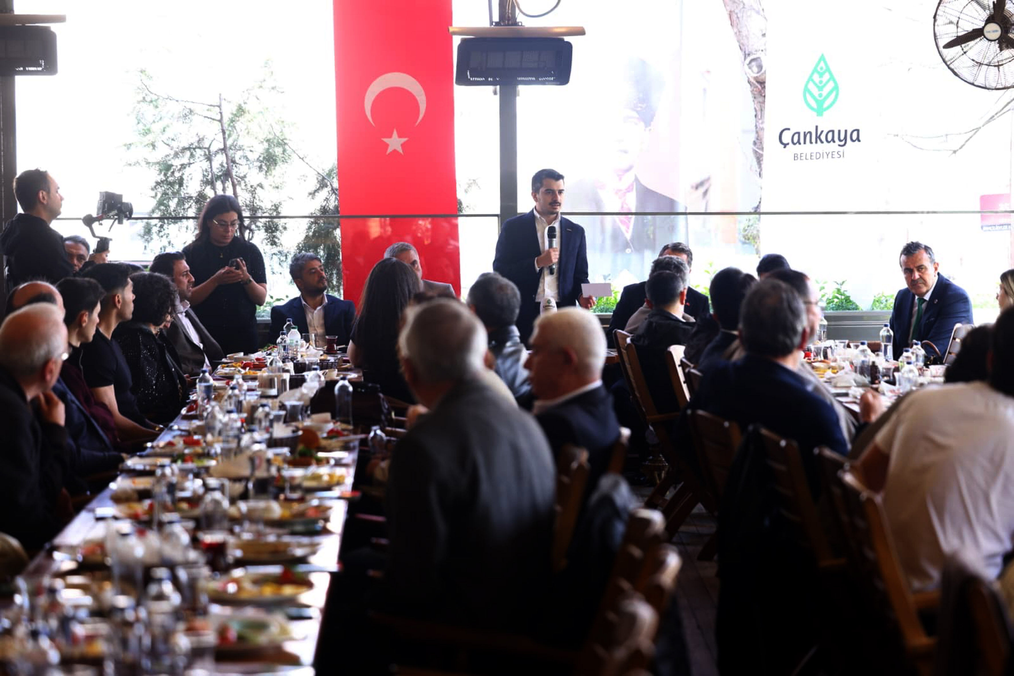 Hüseyin Can Güner Bahçelievler Esnaf Toplantısı (9)