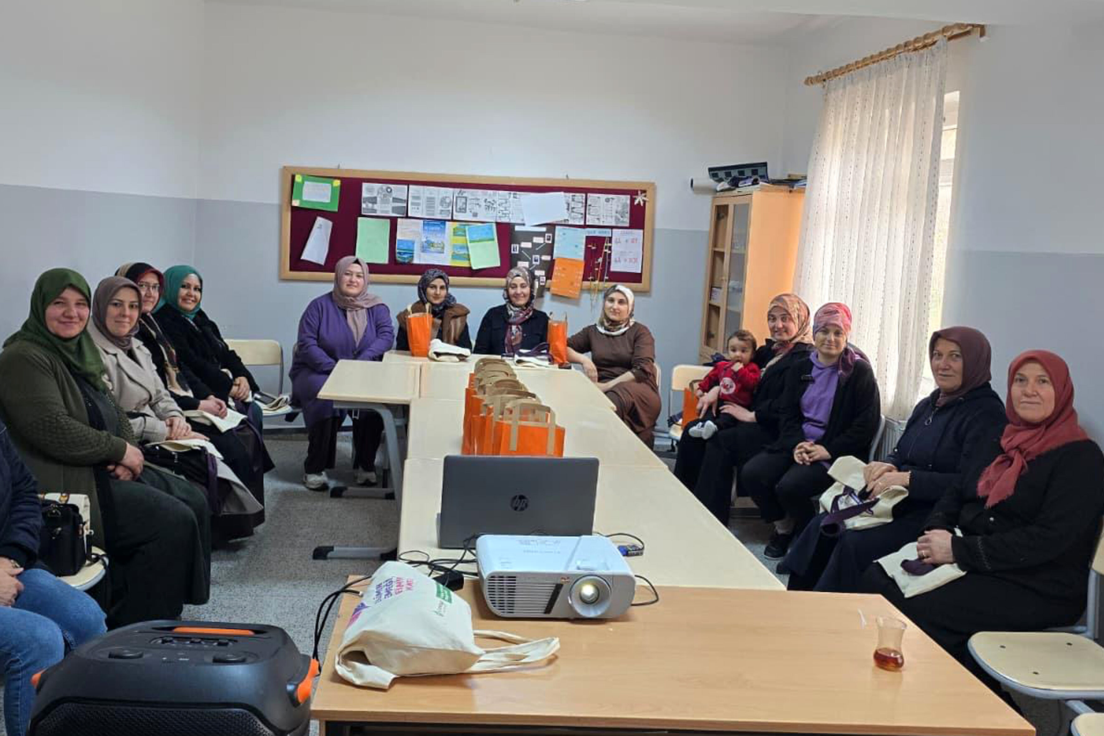 Kadın Ve Aile Hizmetleri Karataş Mahallesi Seminer (7)