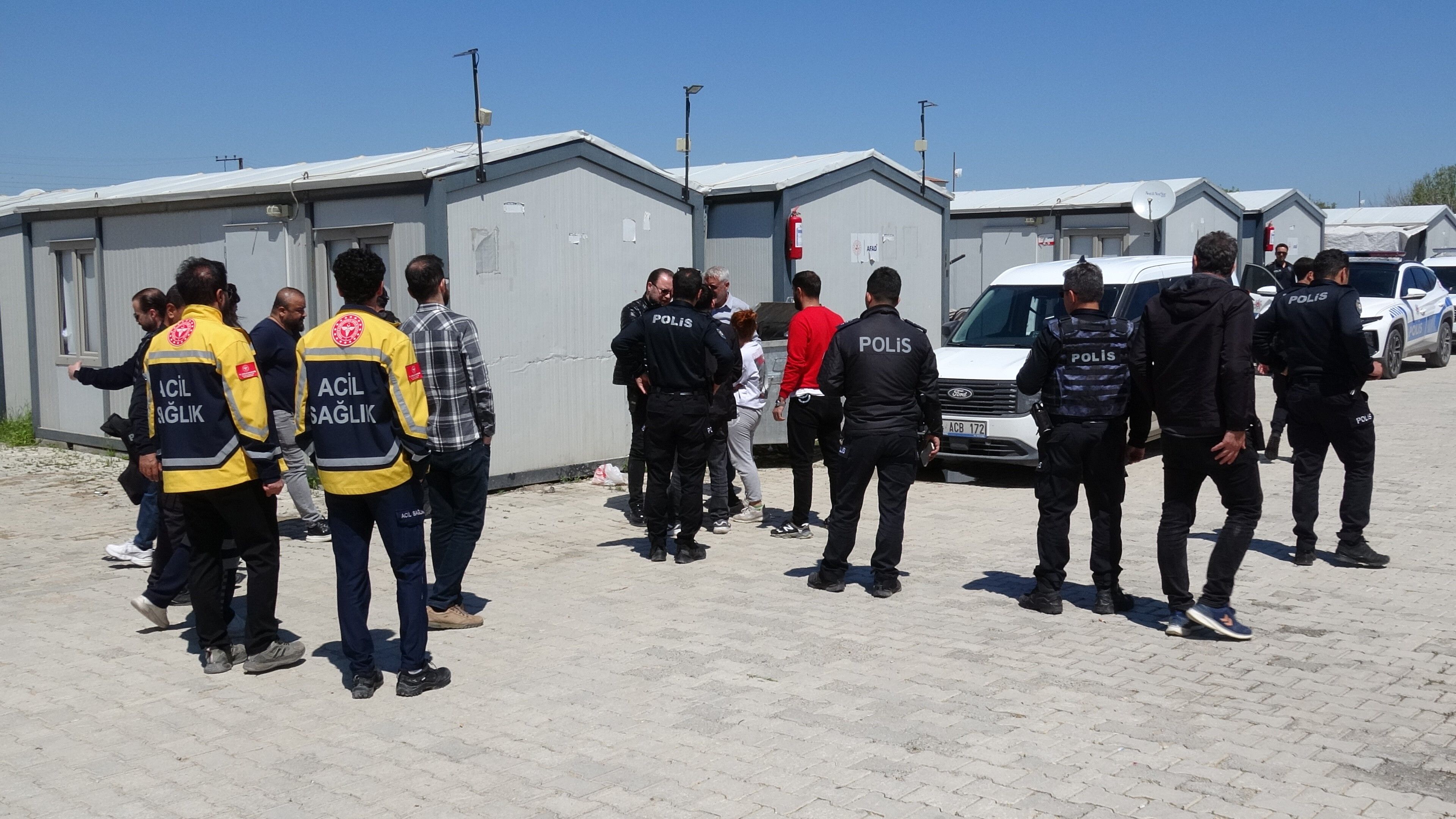 Malatya’da Konteynere Kilitlenen Genç Ikna Edildi (4)