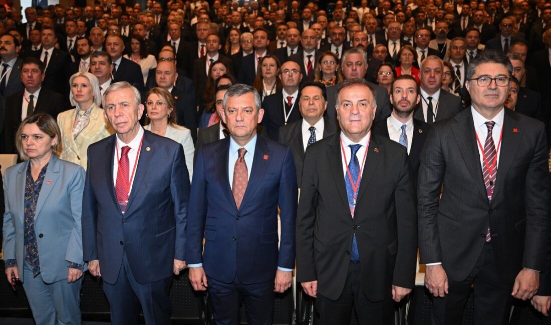 Özgür Özel Görevimizin Başındayız (2)