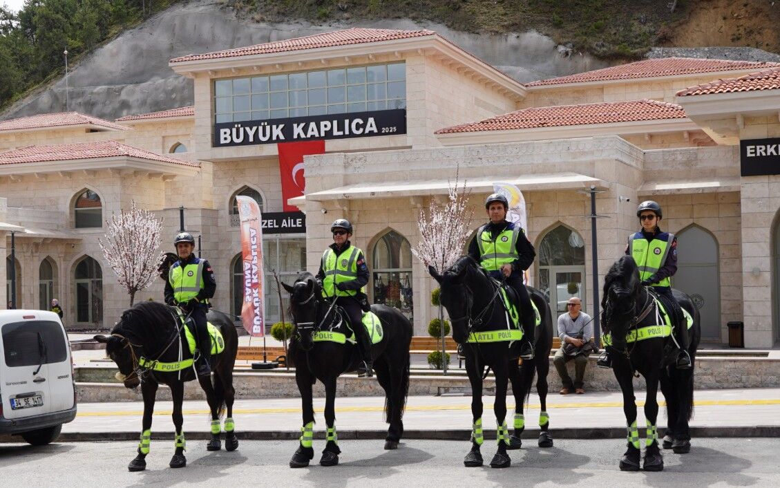 R H T R T R U T Y O I