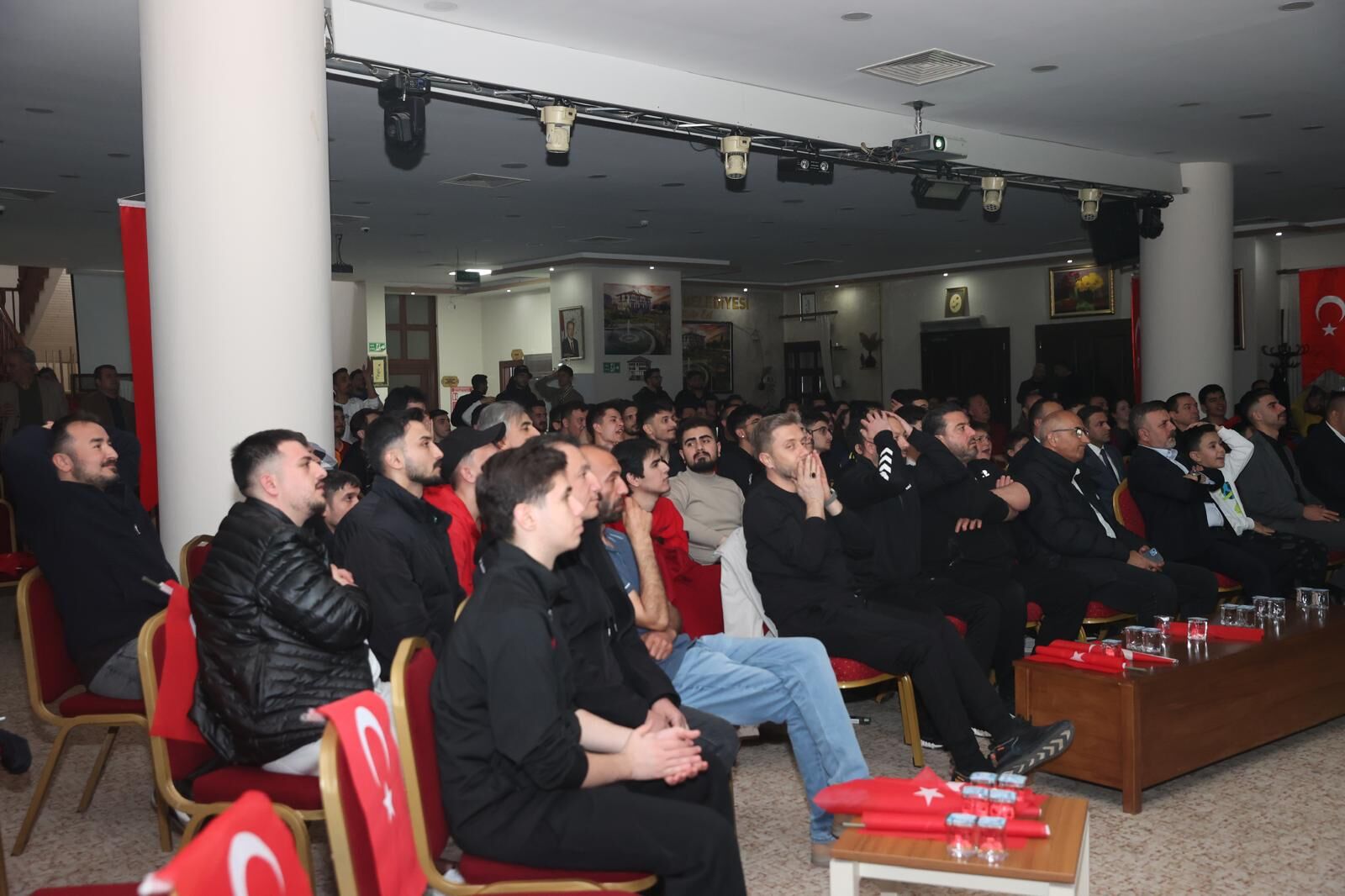 Sincan’da Milli Maç Heyecanı Kültür Evi’nde Yaşandı (3)