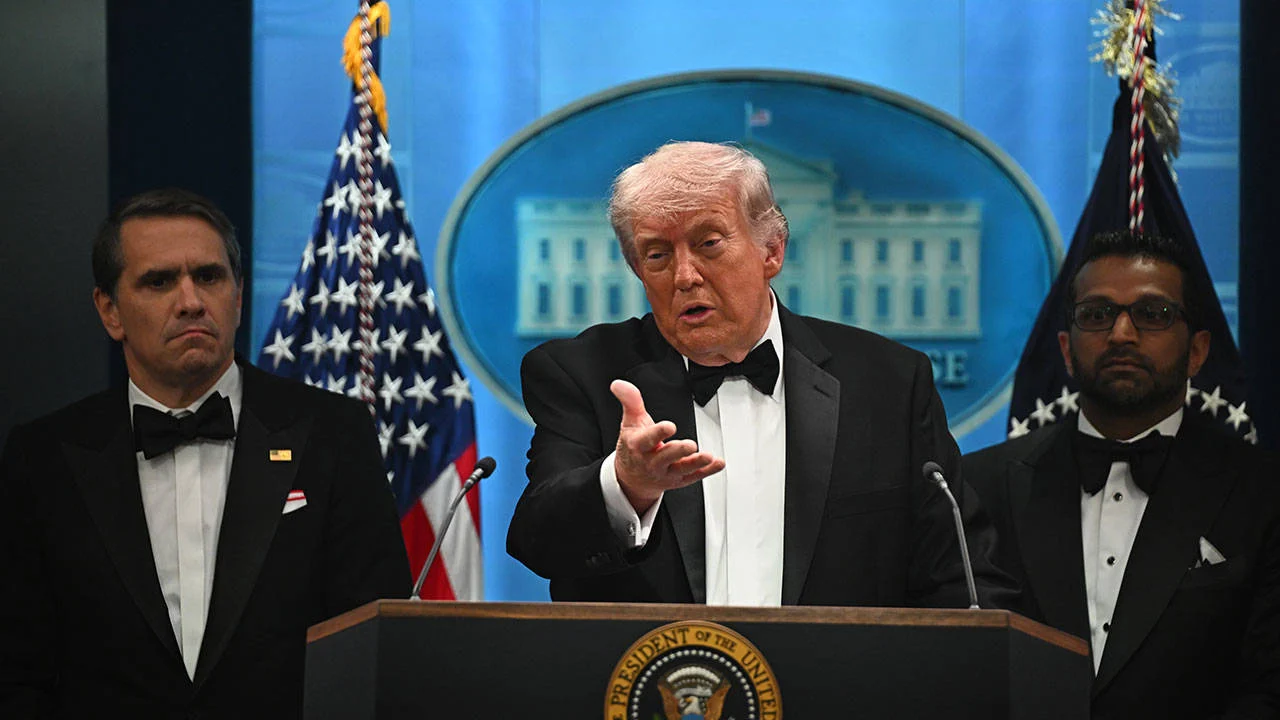 Trump Ve Kabine Üyeleri Apar Topar Çıkarıldı