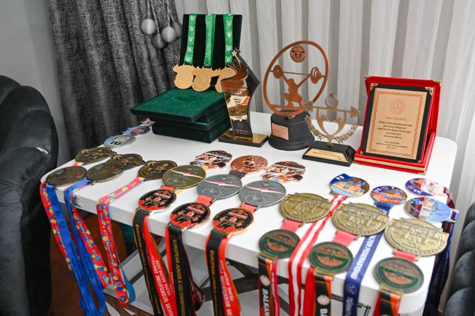 Altindağ’da Yilin Annesi̇ Belli̇ Oldu (5)