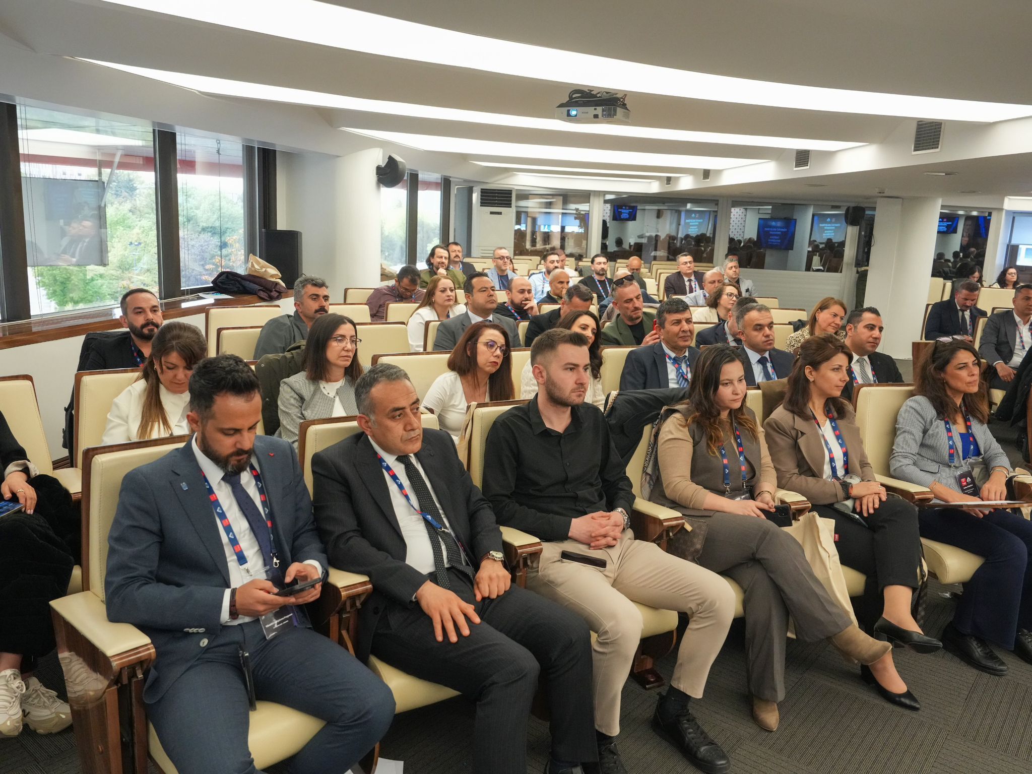 Erdal Beşikcioğlu Tbb Programına Katıldı (2)