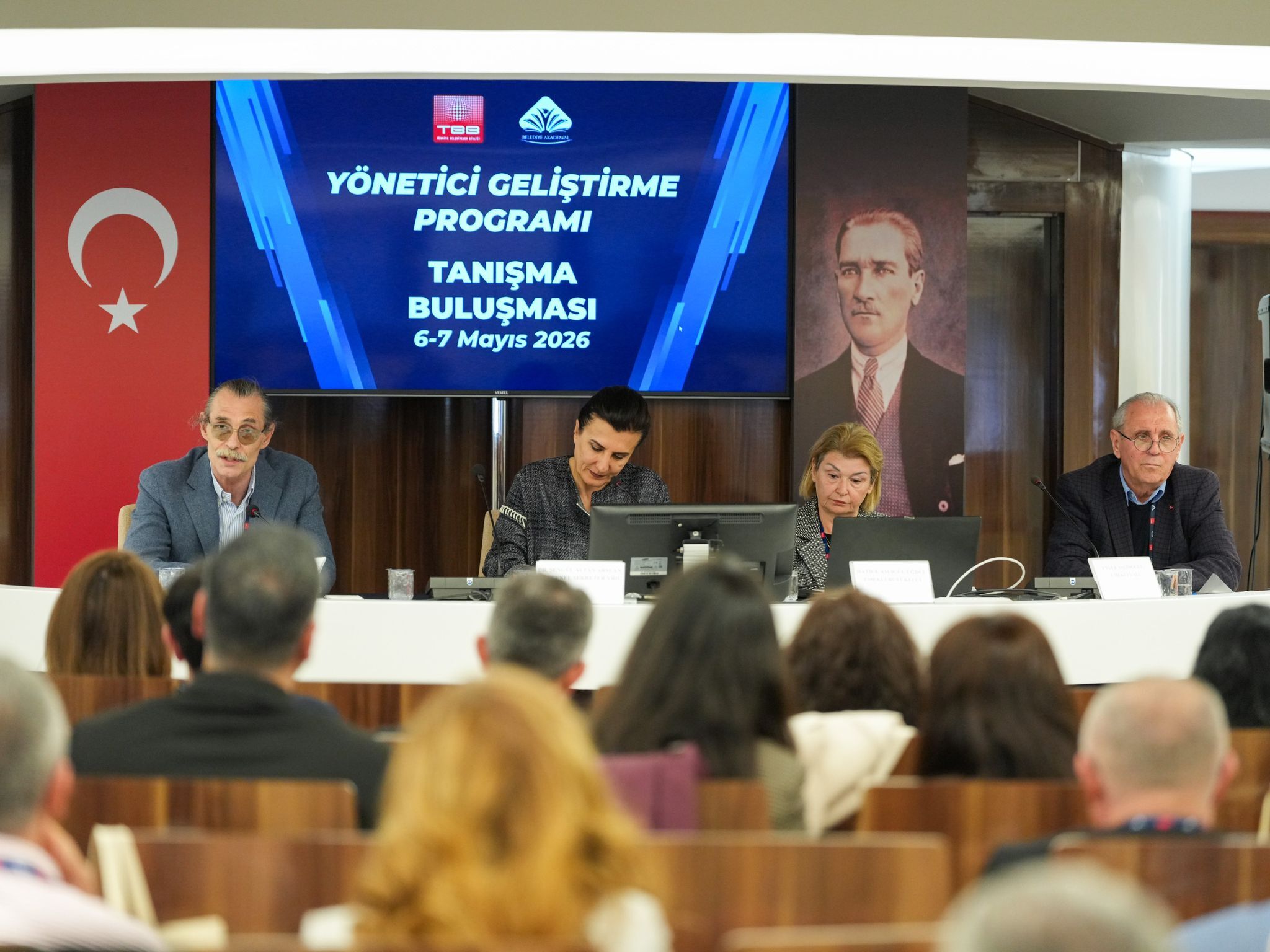 Erdal Beşikcioğlu Tbb Programına Katıldı (3)