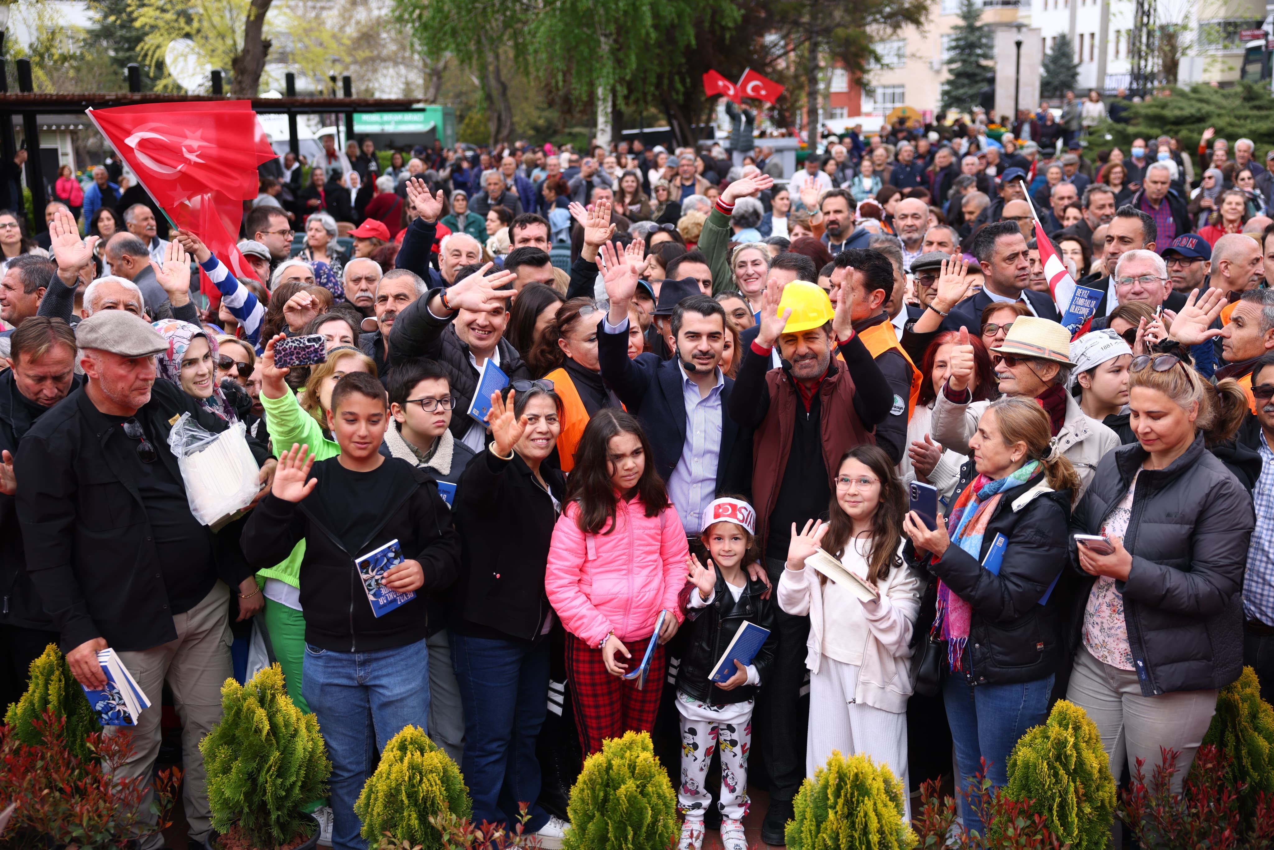 Görkemli Hatıralar 1 Mayıs Hüseyin Can Güner Ahmed Arif Park (7)