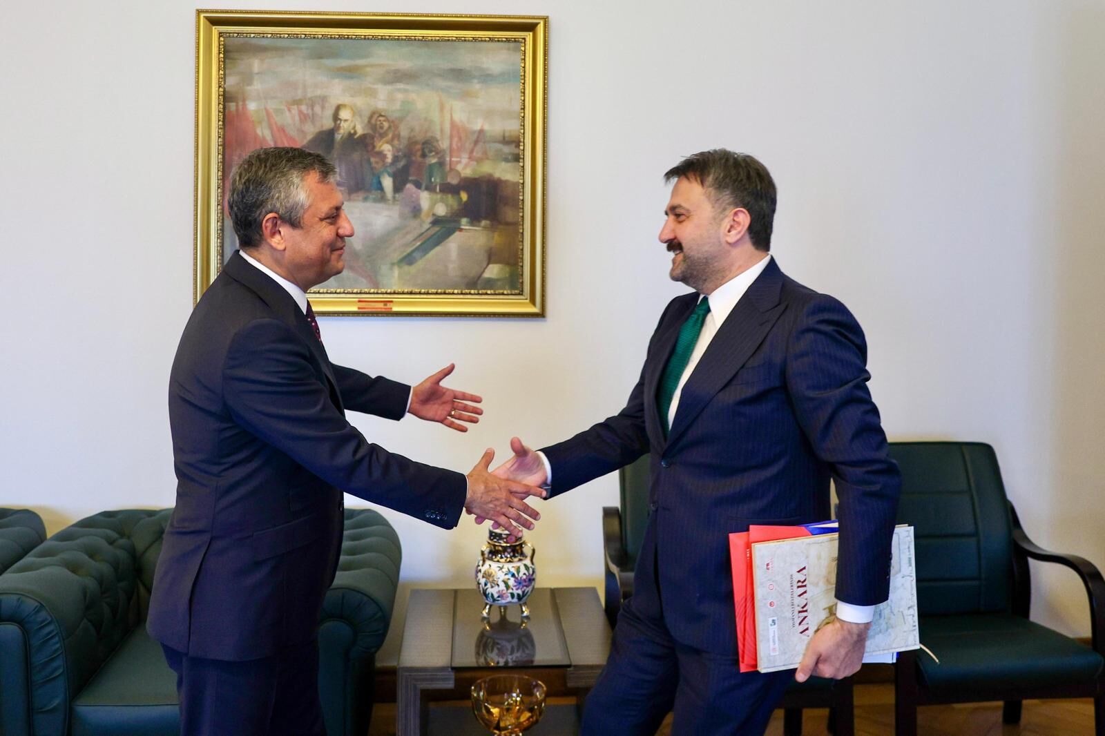Halil İbrahim Yılmaz’dan Özgür Özel’e Ziyaret (1)