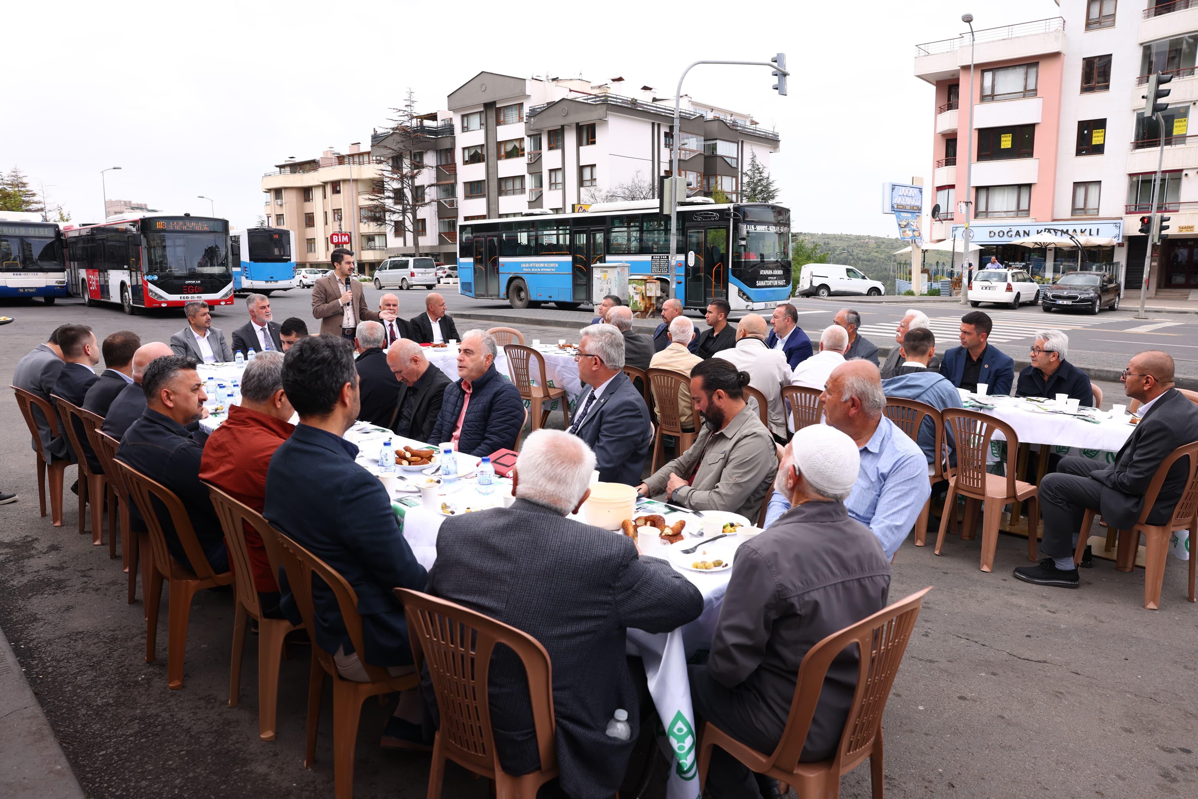 Hüseyin Can Güner Halk Otobüsü Esnafı Kahvaltı (5)