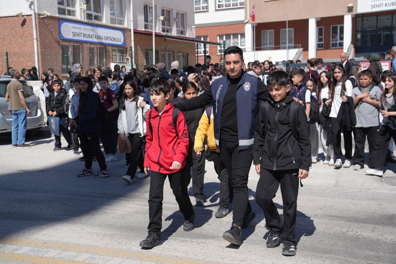 Keçiören Zabıtasından Okul Önlerinde Güvenlik Önlemi (3)