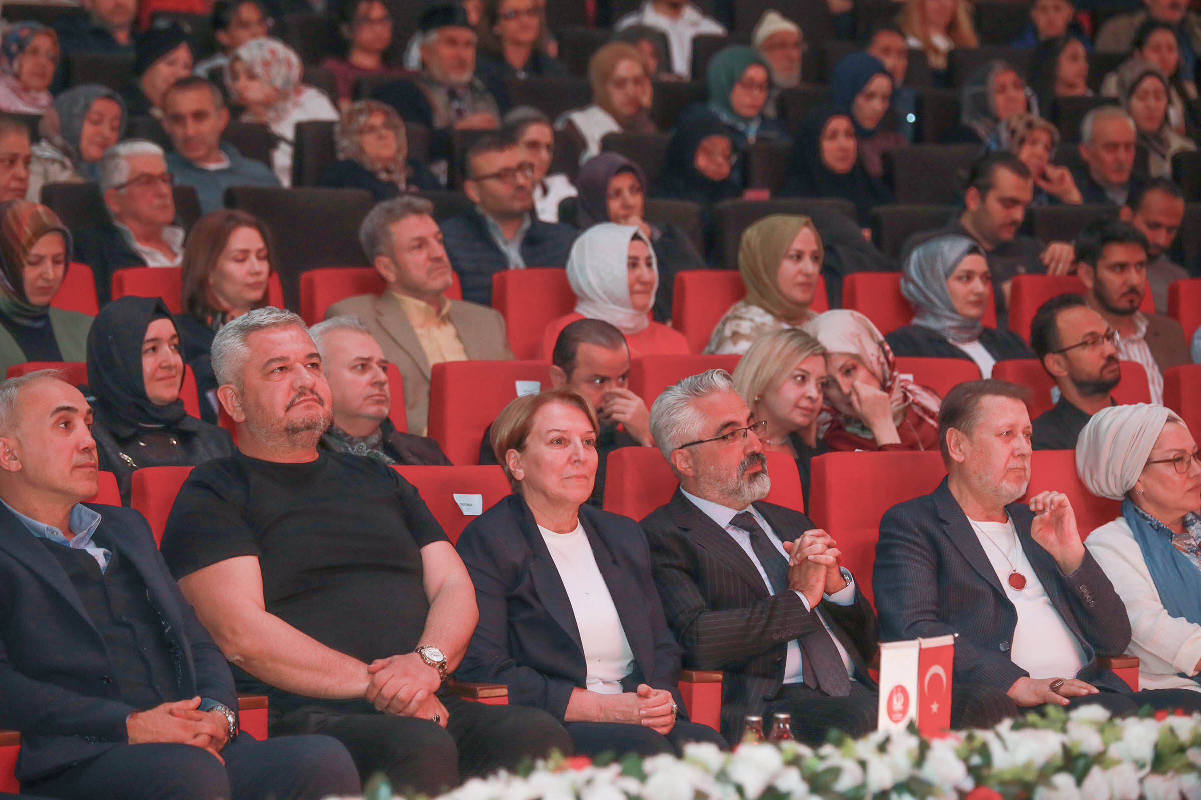 Keçiören’de Ahmet Özhan Konserine Yoğun Ilgi (1)