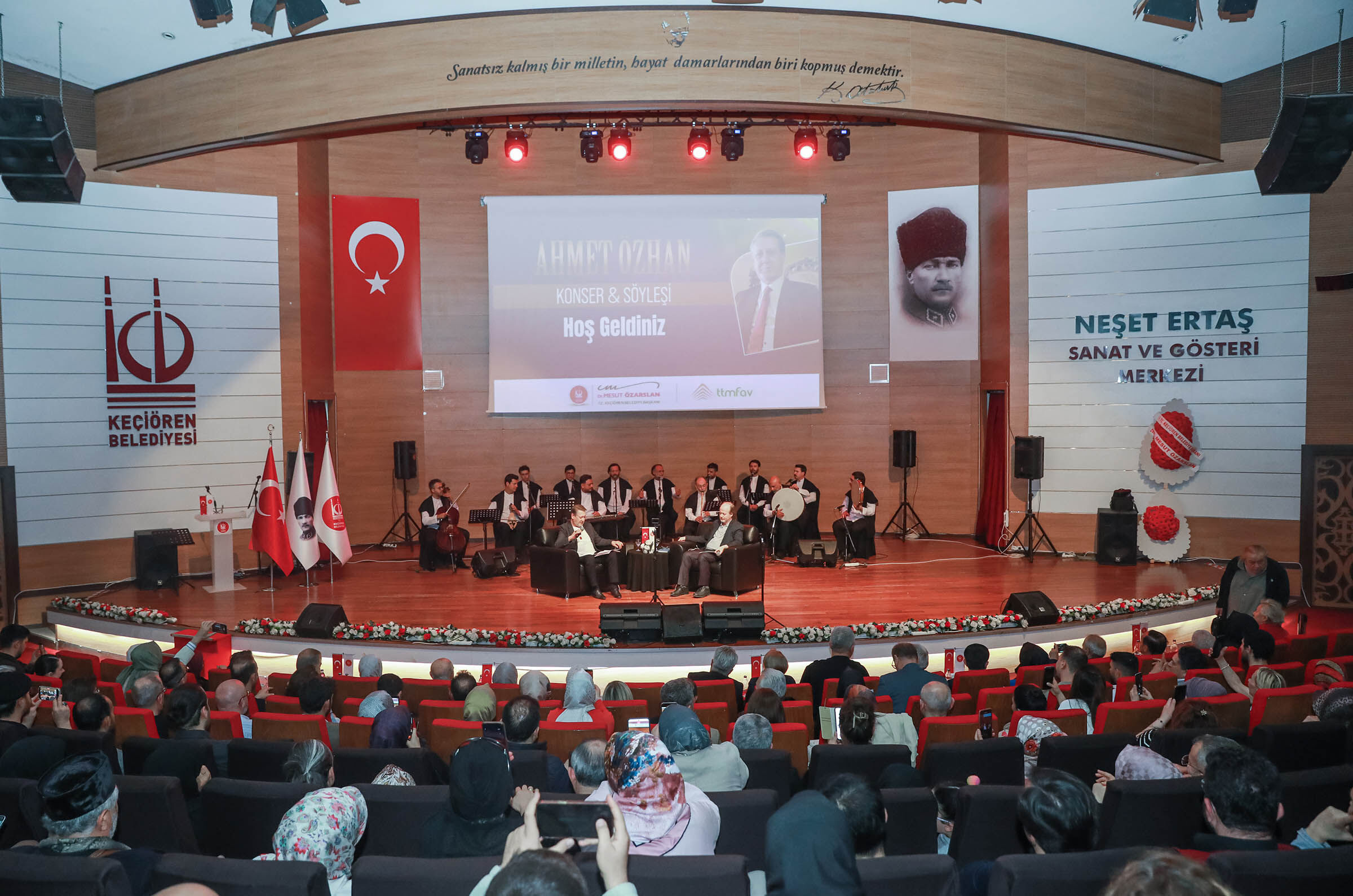 Keçiören’de Ahmet Özhan Konserine Yoğun Ilgi (3)