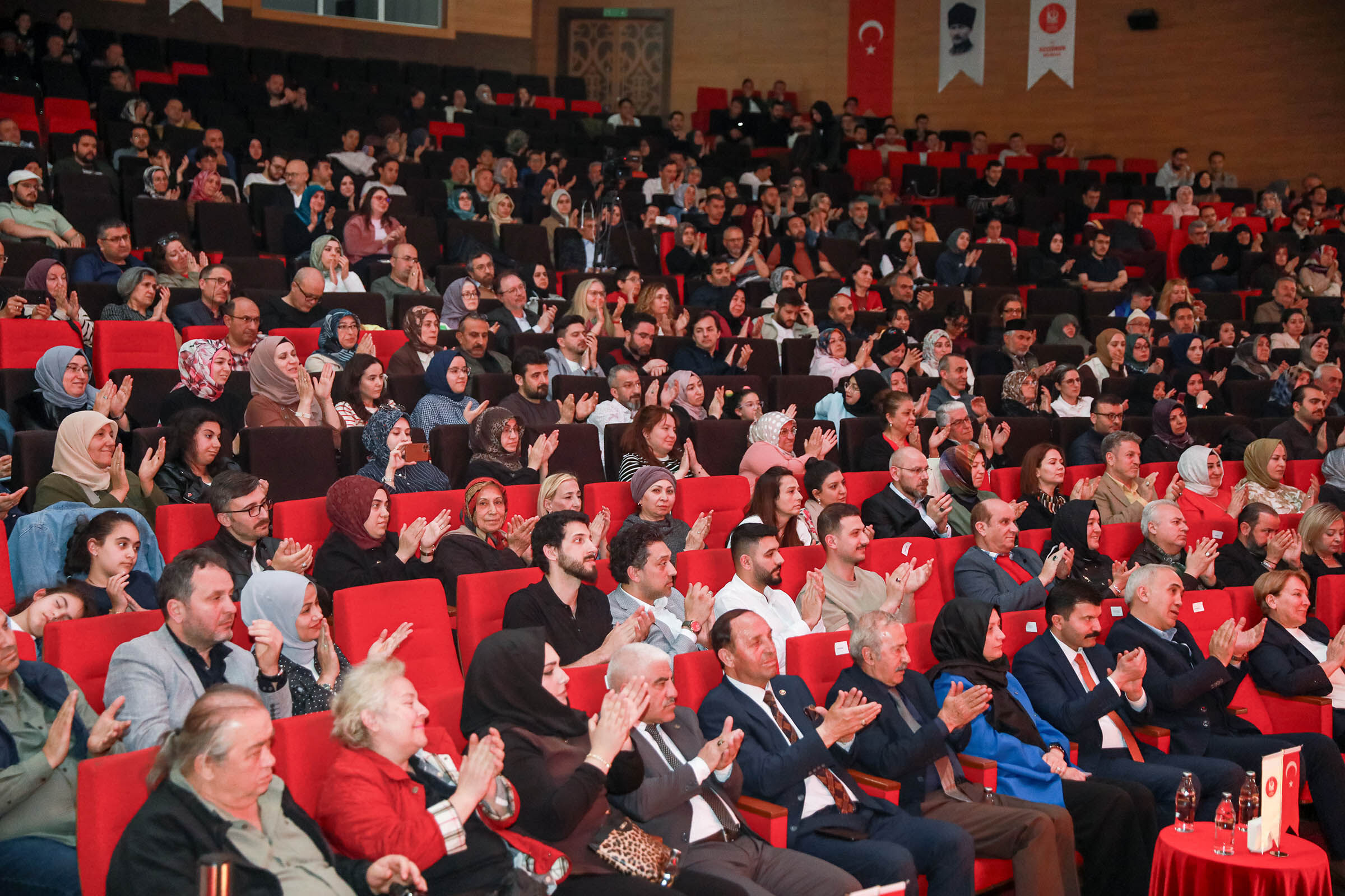 Keçiören’de Ahmet Özhan Konserine Yoğun Ilgi (4)