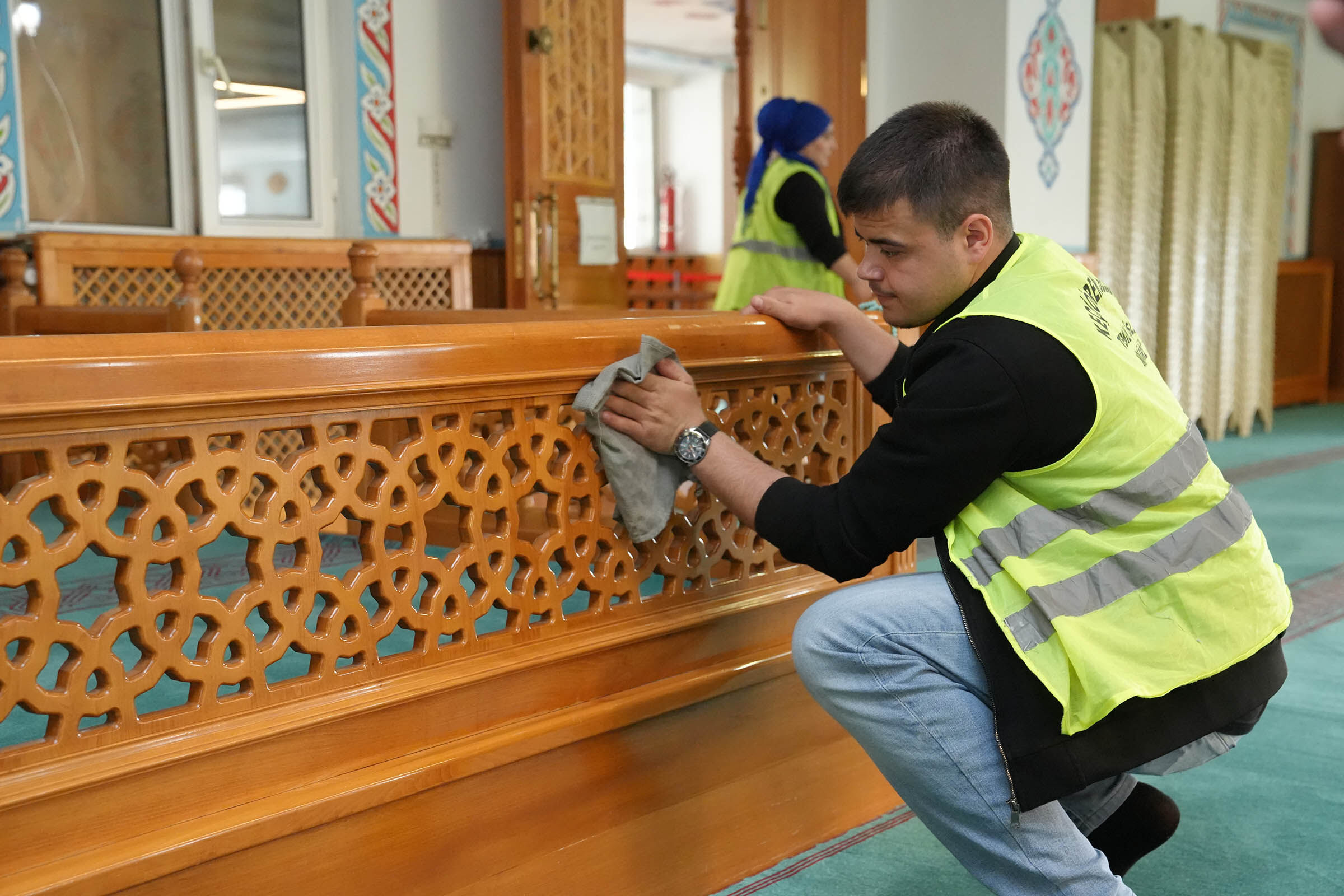 Keçiören’de Camiler Bayram Öncesi Temizlendi (3)