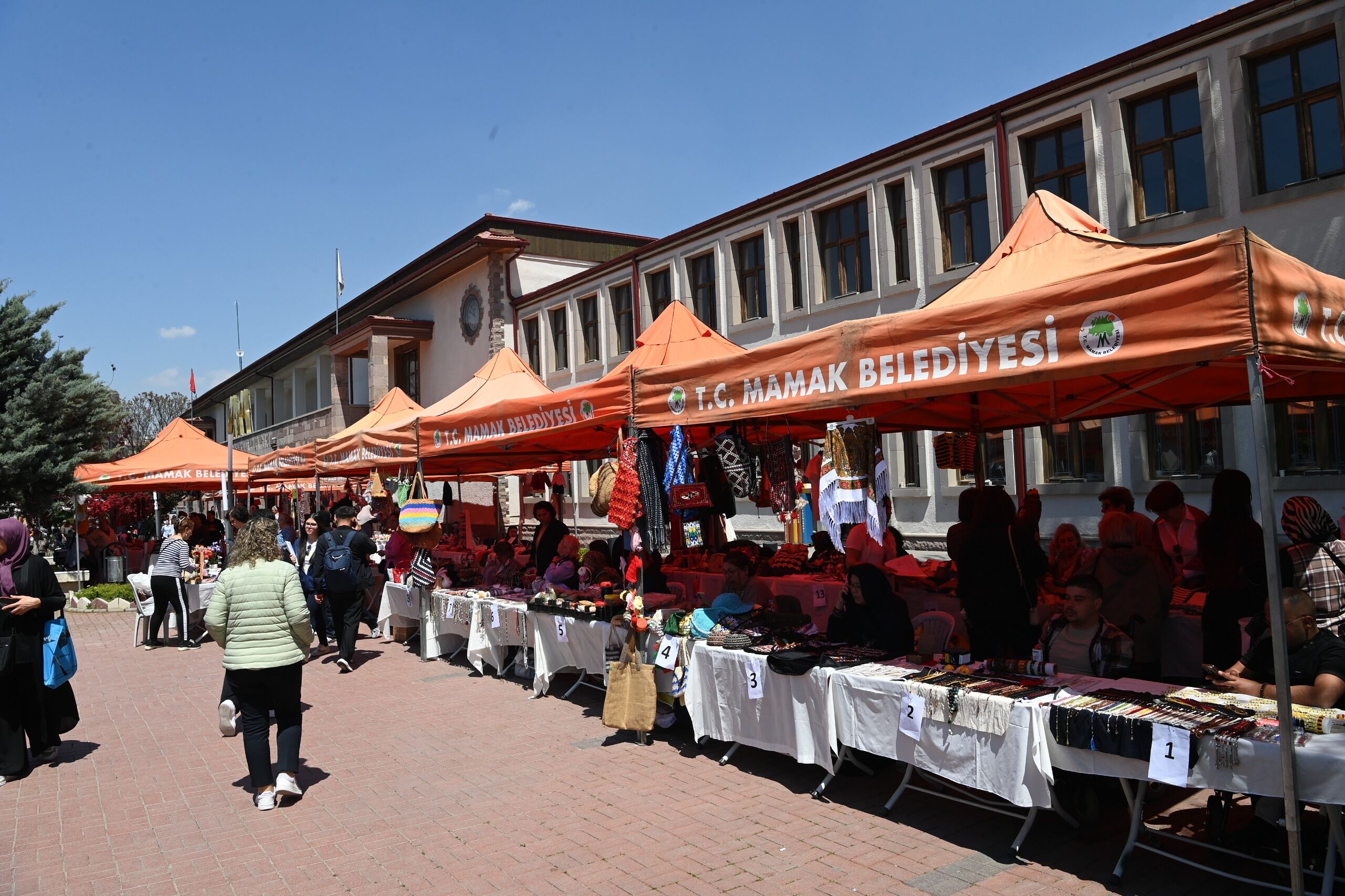 Mamak’ta Anneler Günü’ne Özel Kadın Eli Pazarı (2)