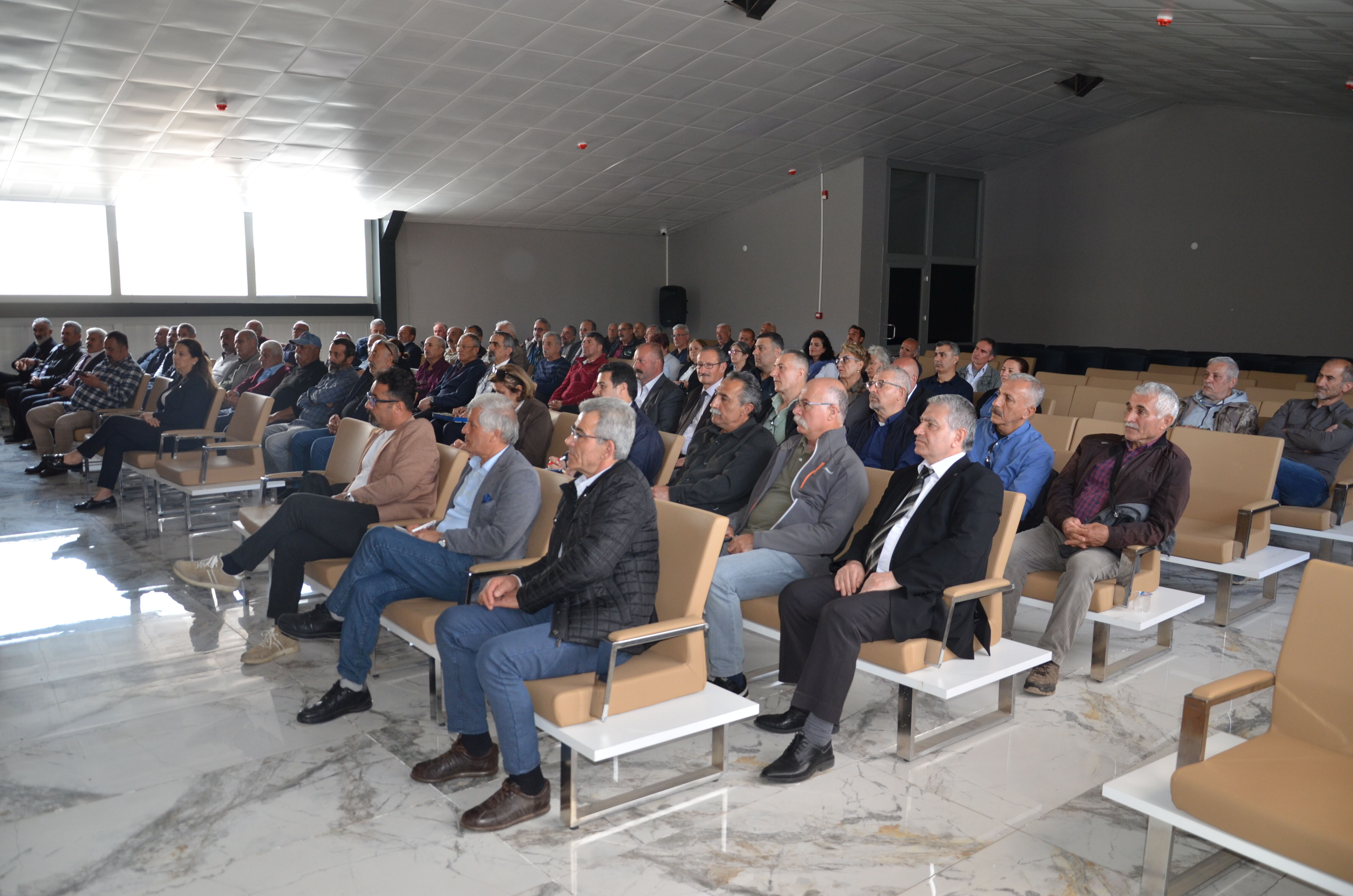 Muhtarlar Derneği Ile Toplantı (4)