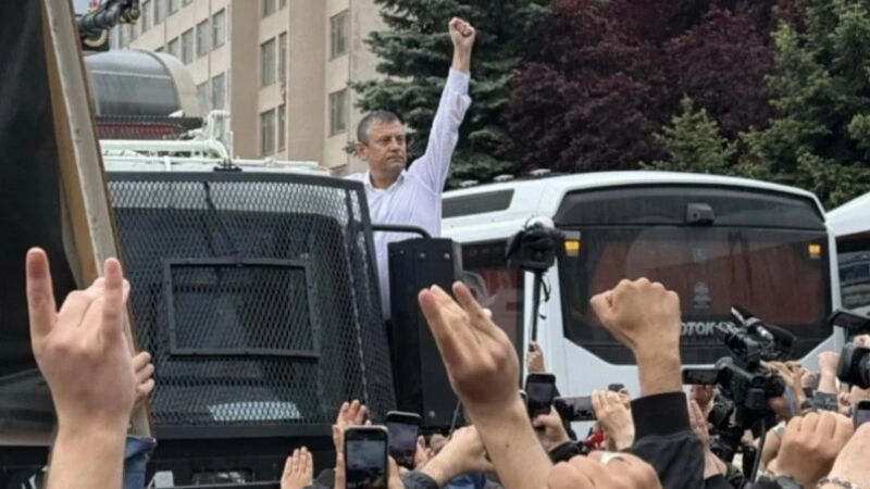 Ozgur Ozel Toma Onu Egeyon