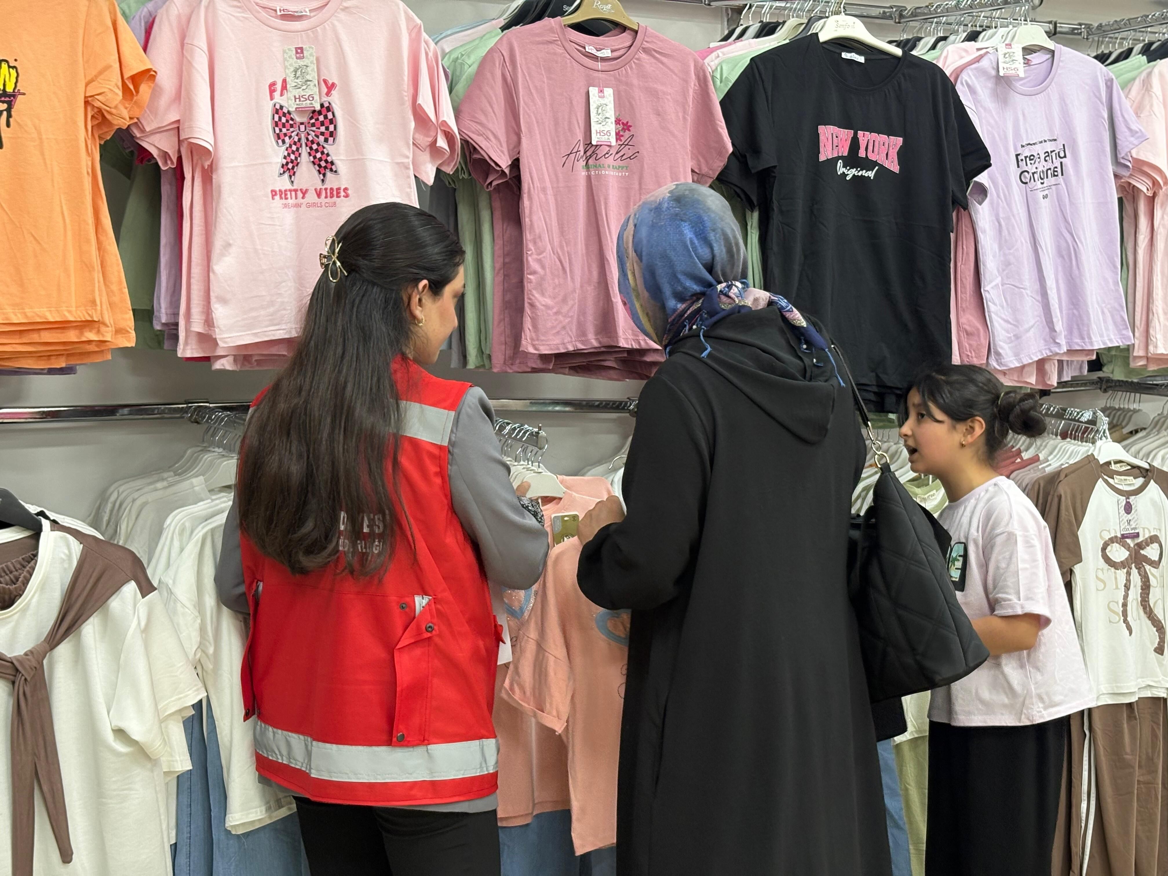Sincan Belediyesi’nden 1100 Çocuğa Bayramlık Desteği