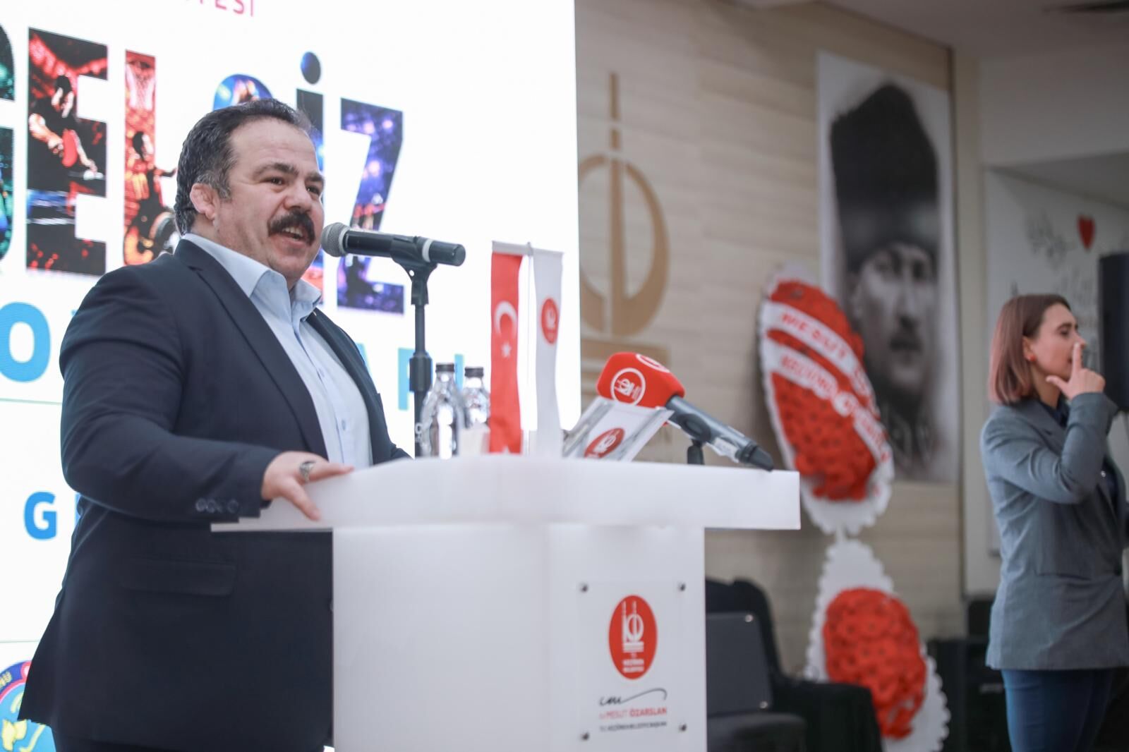 Türki̇ye İşi̇tme Engelli̇ler Spor Federasyonu Başkani Dursun Gözel